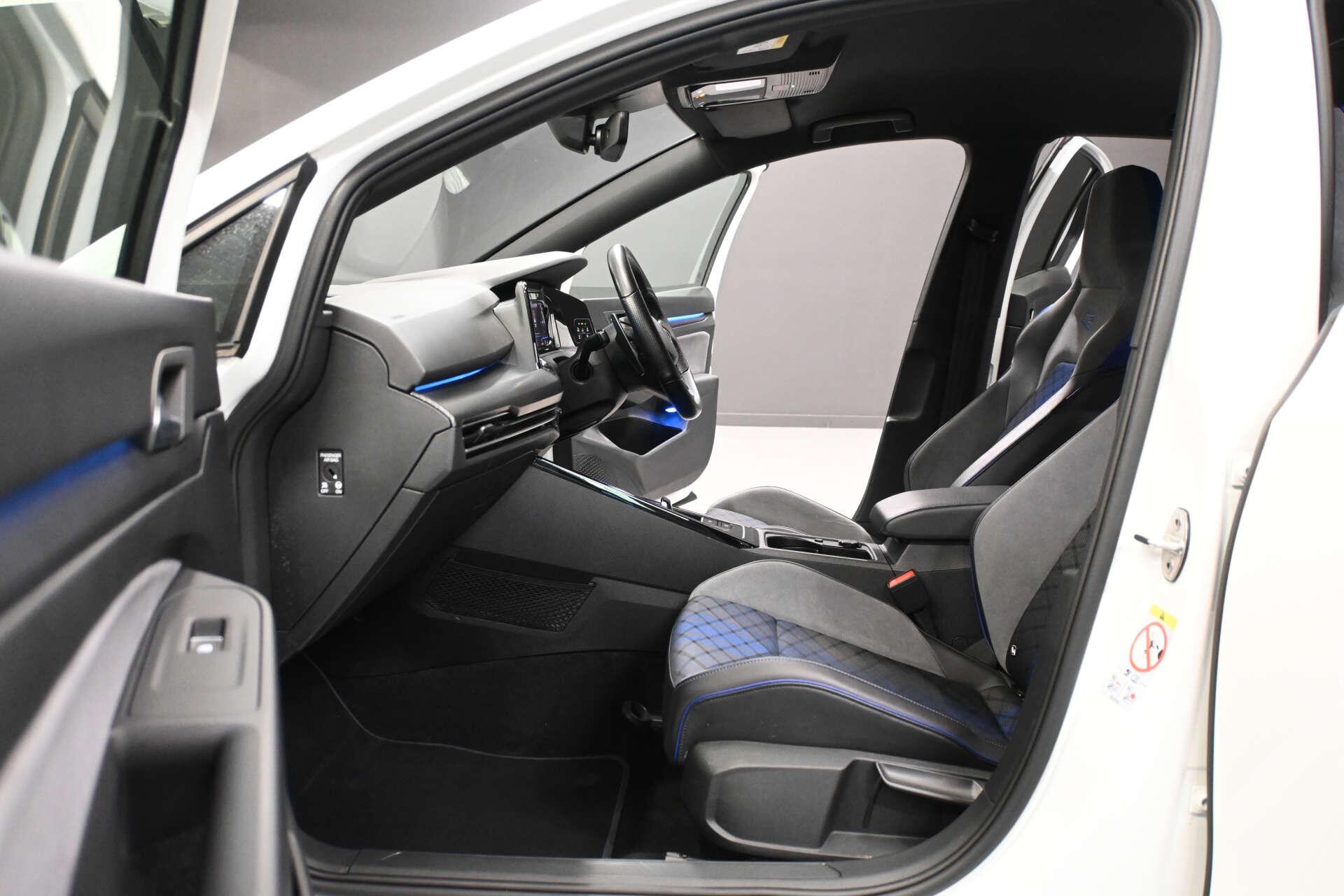 Volkswagen Golf view 25