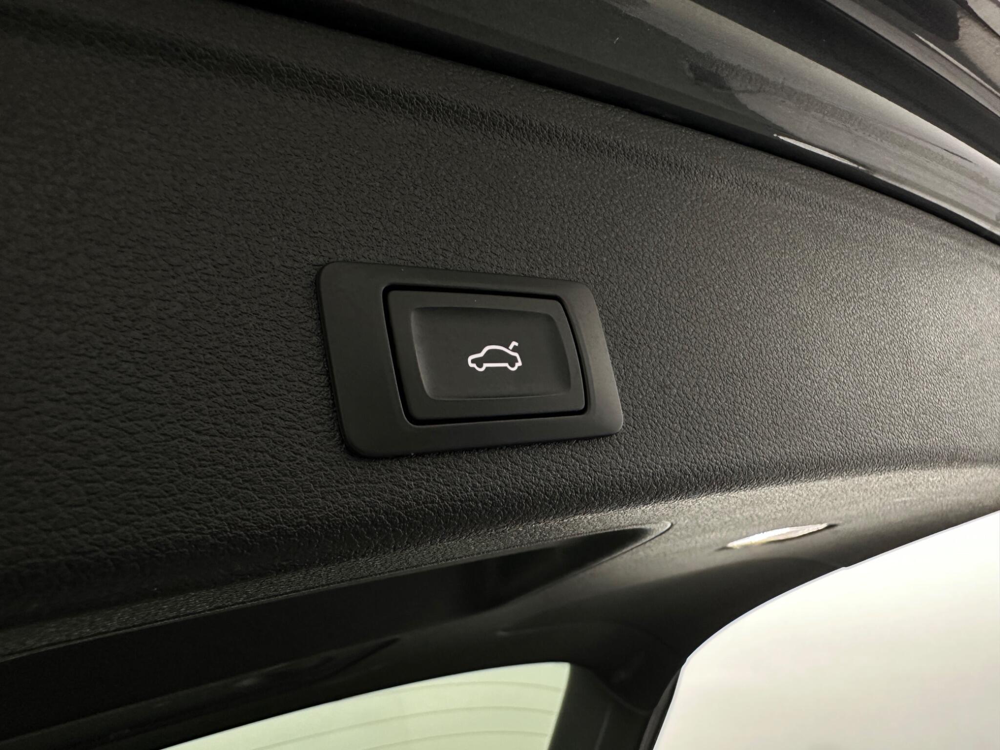 Audi A4 view 48