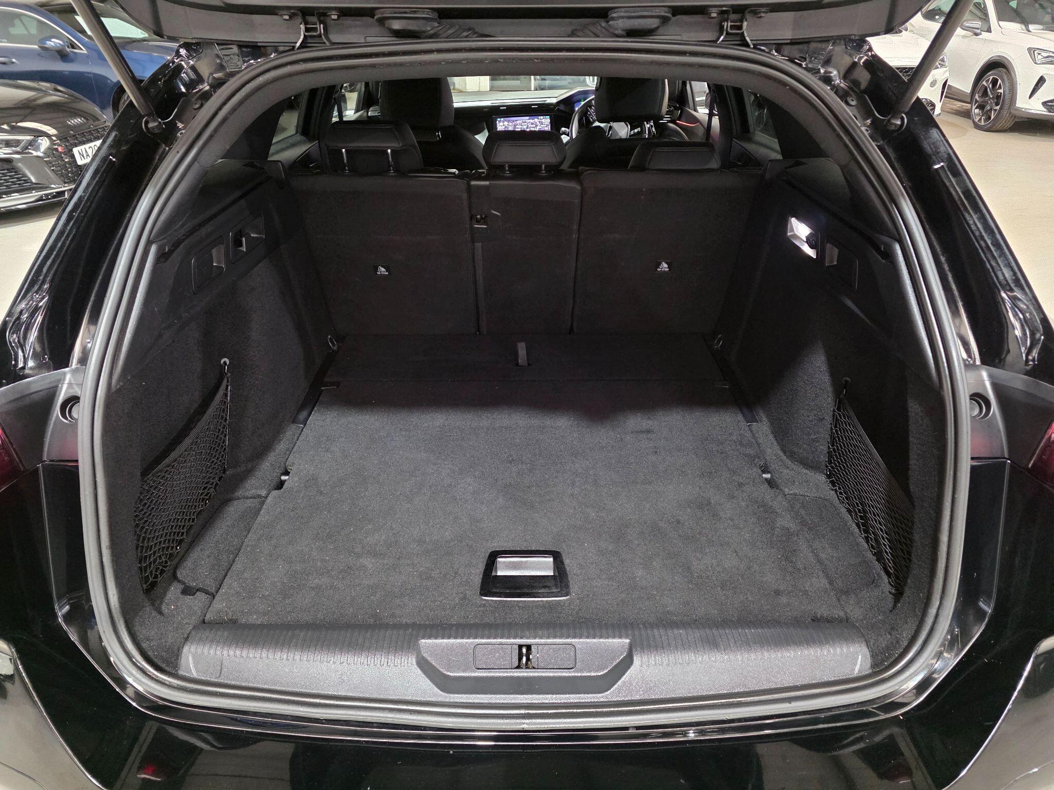 Peugeot 308 SW view 26