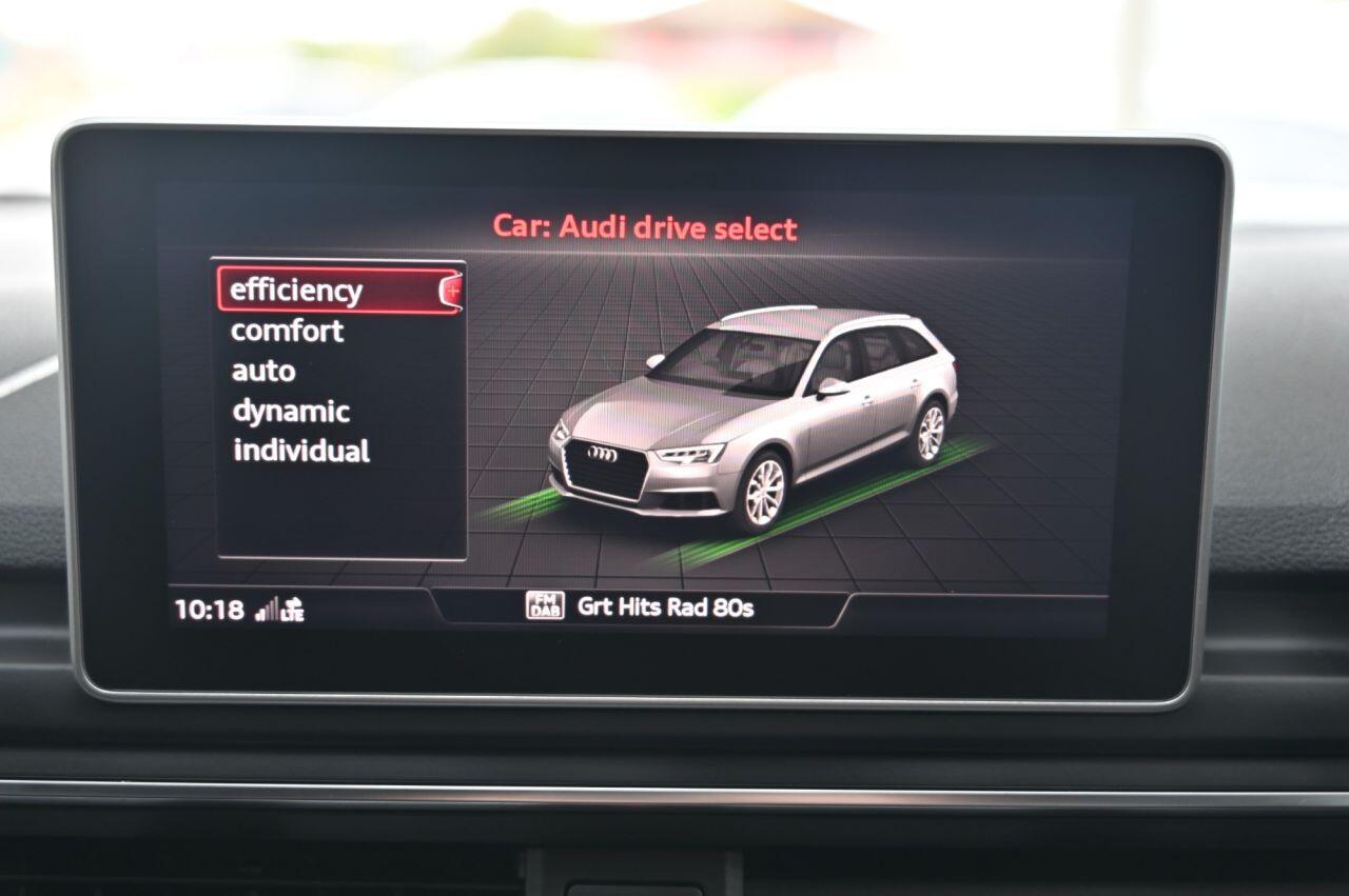 Audi S4 view 23