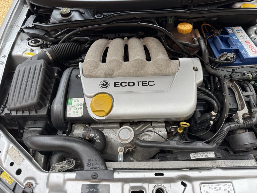 Vauxhall Tigra view 11