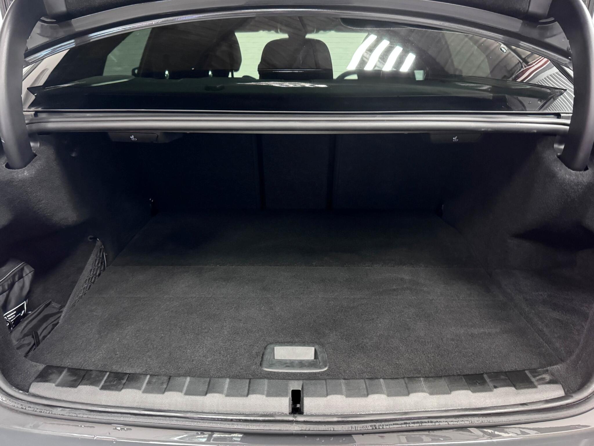 BMW 3 Series view 7