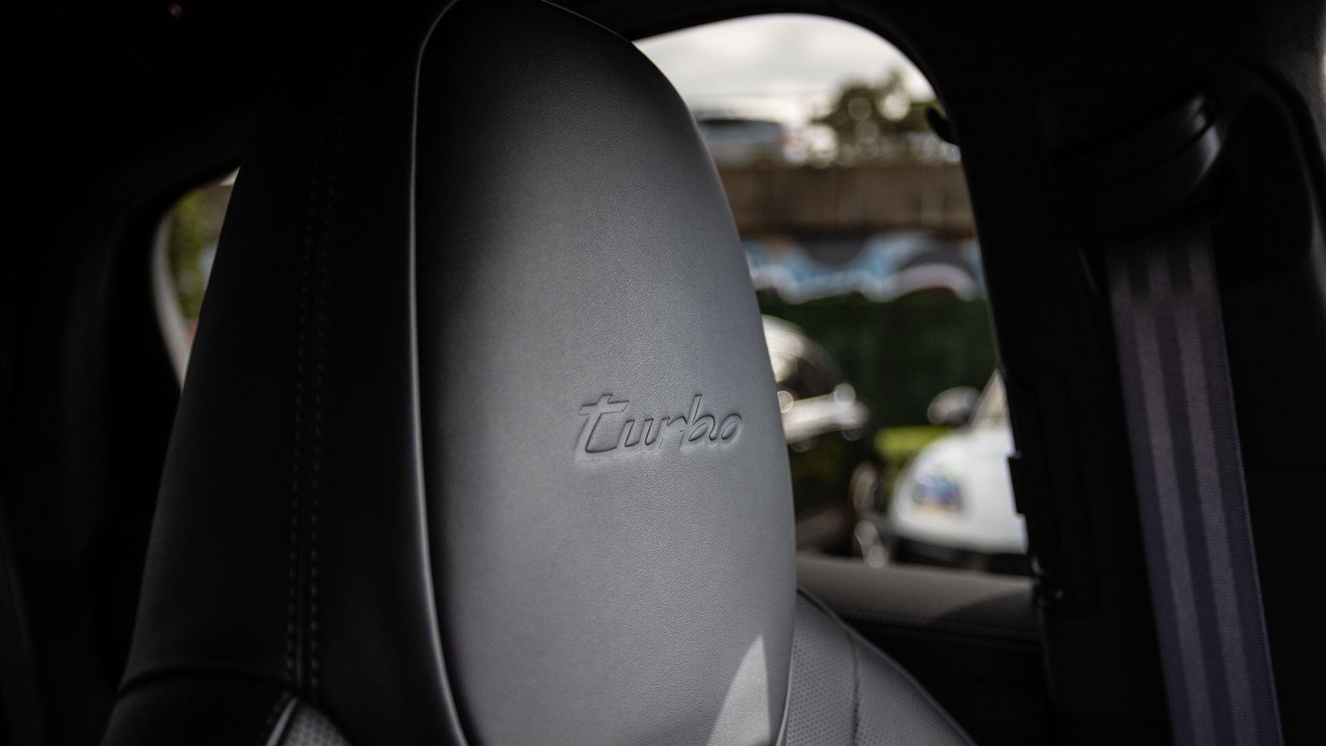 Porsche Cayenne view 36