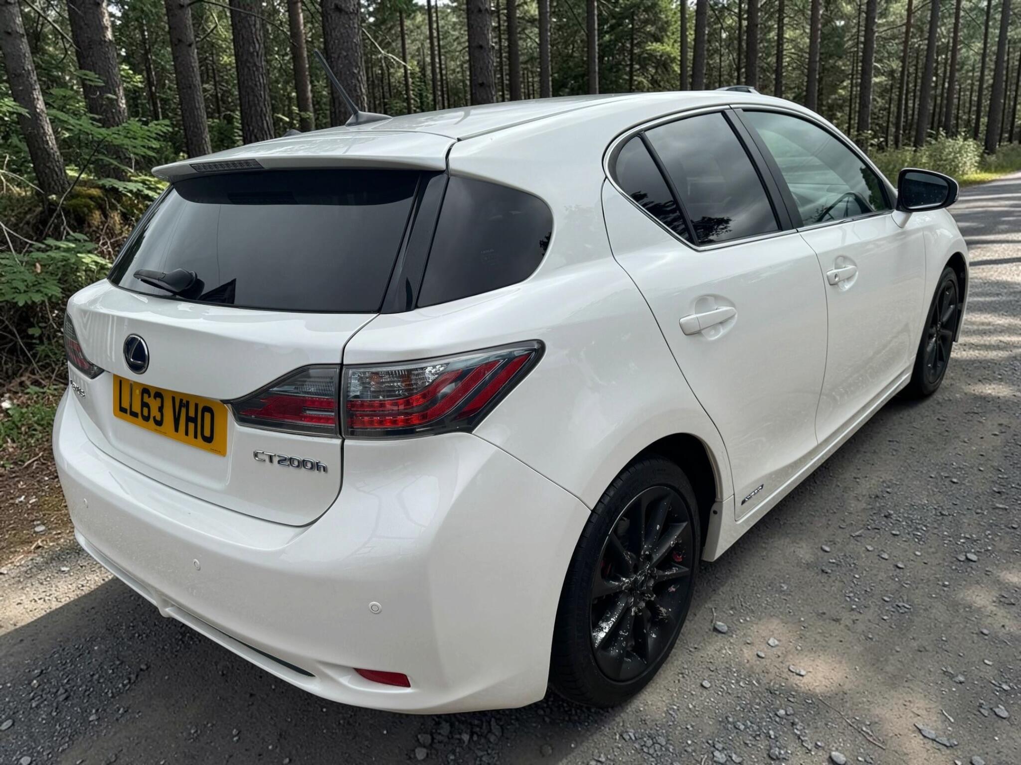 Lexus CT view 21