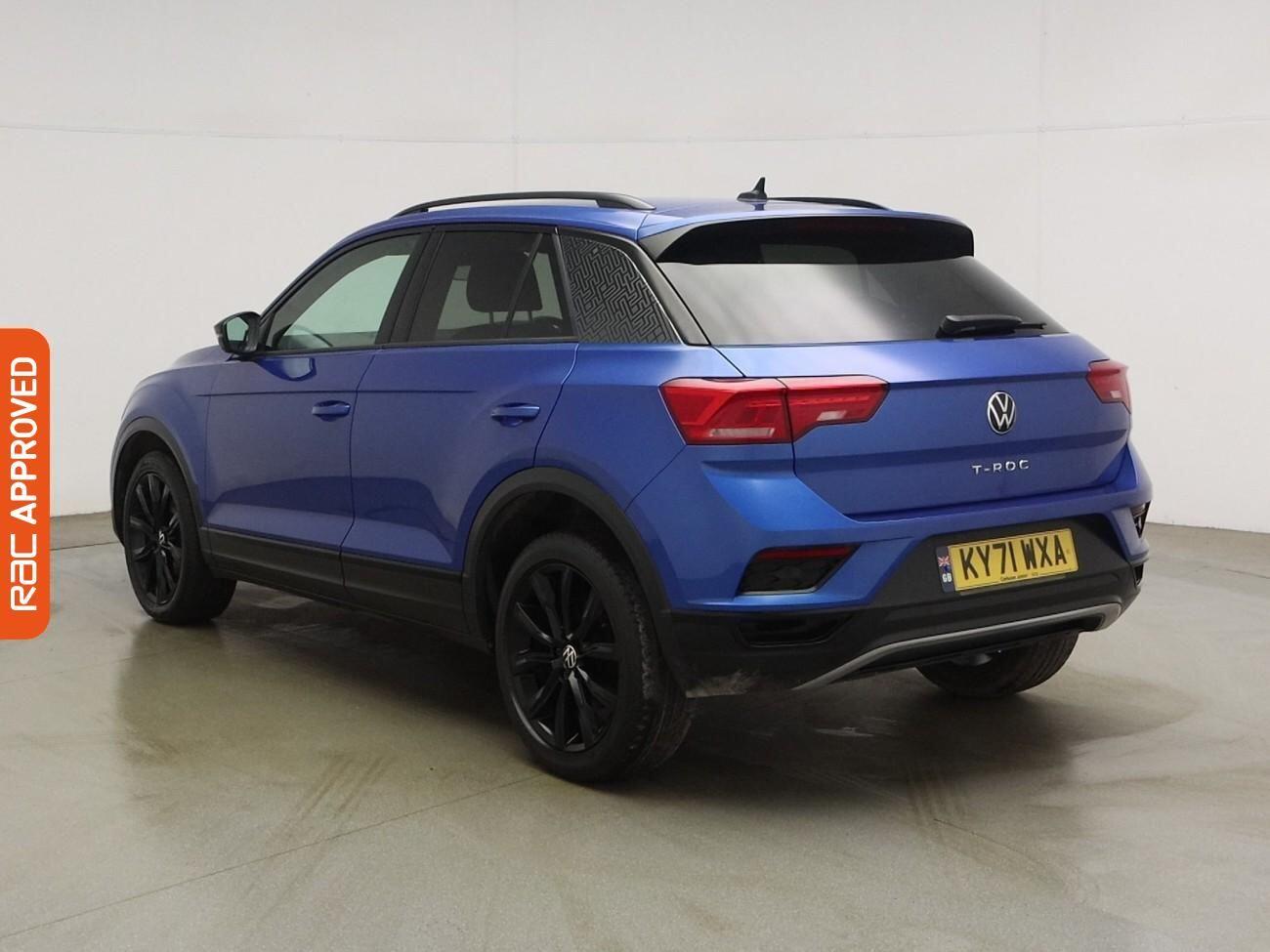 Volkswagen T-Roc view 4
