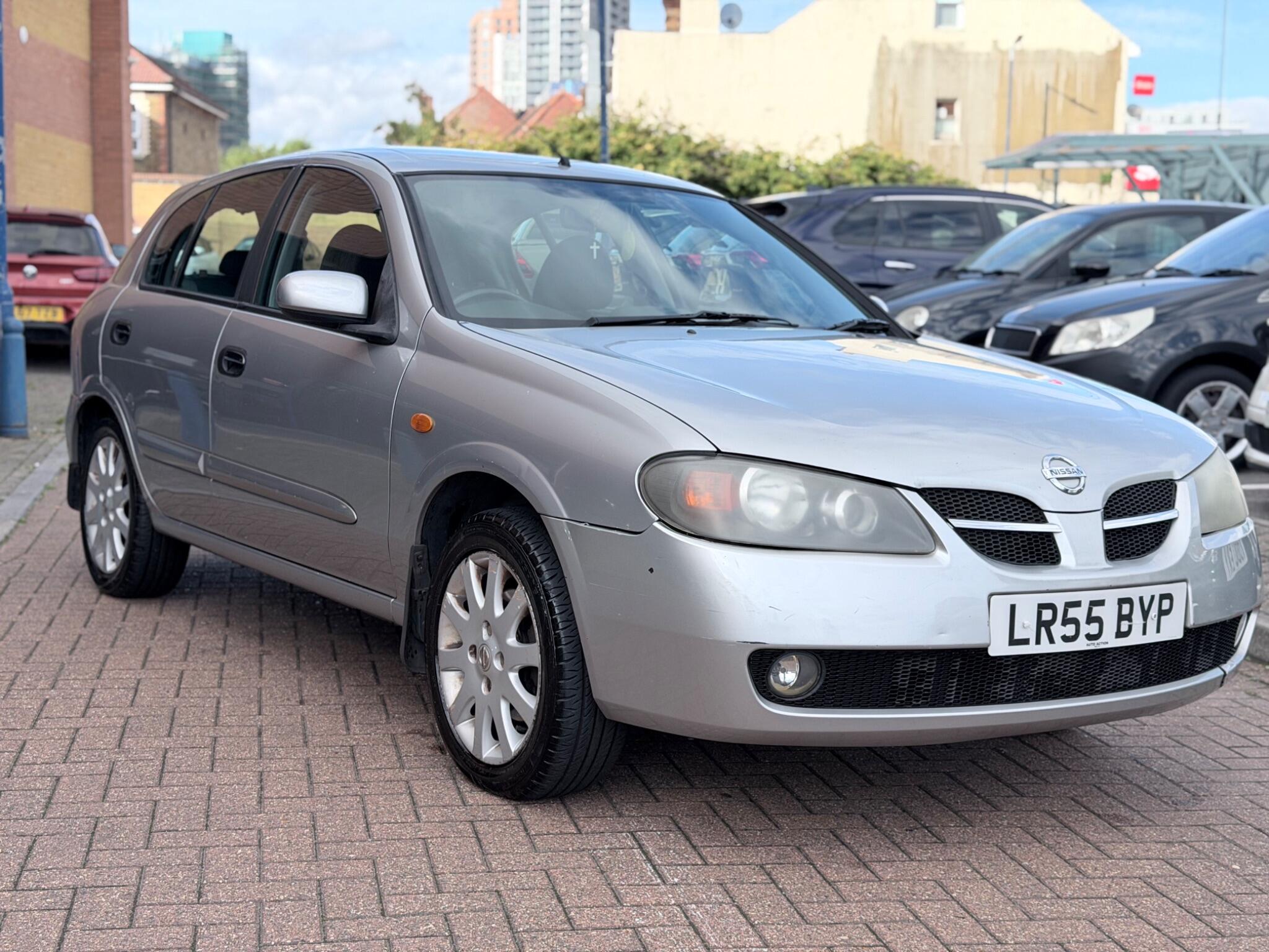 Nissan Almera