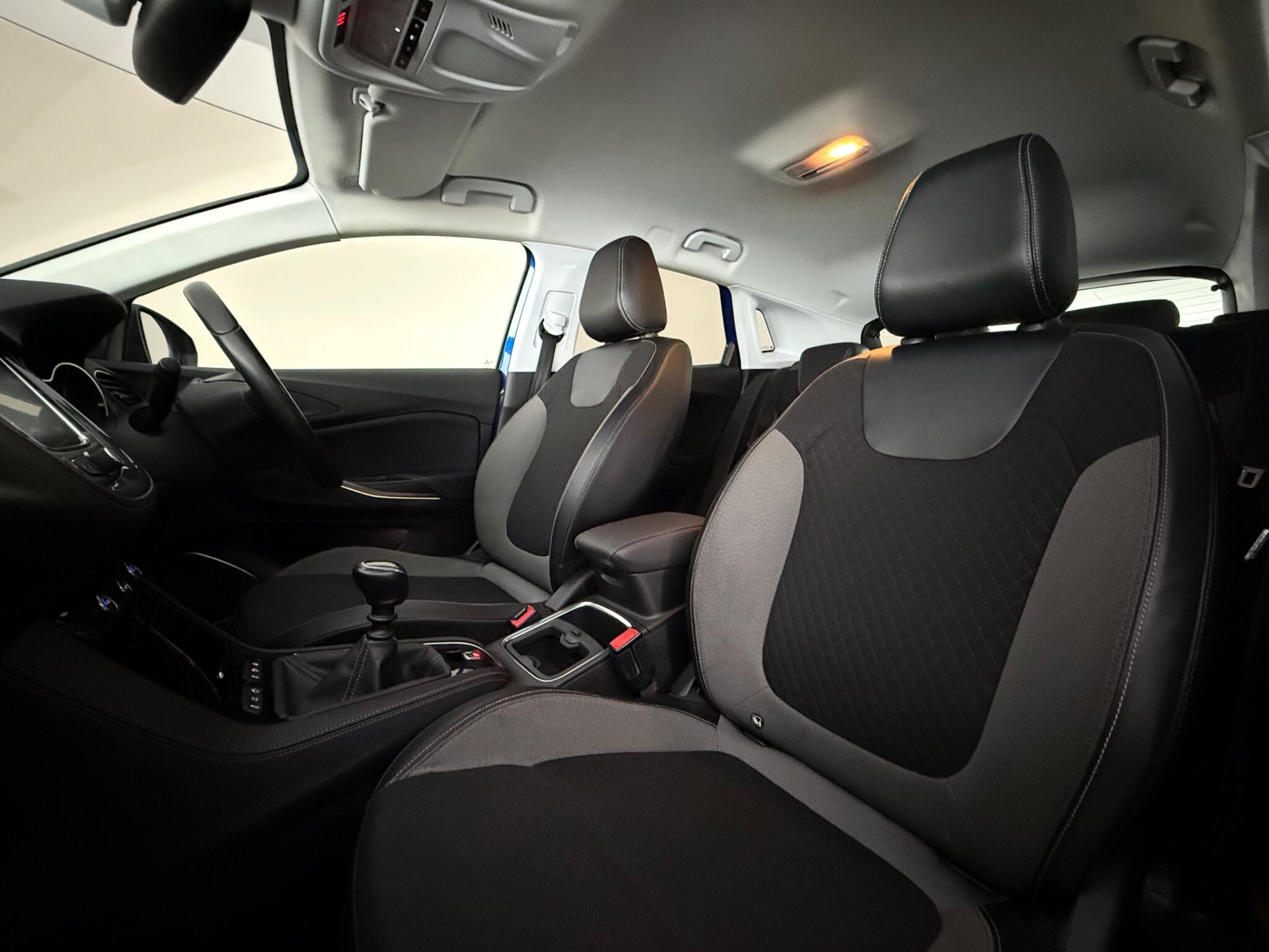 Vauxhall Grandland X view 27