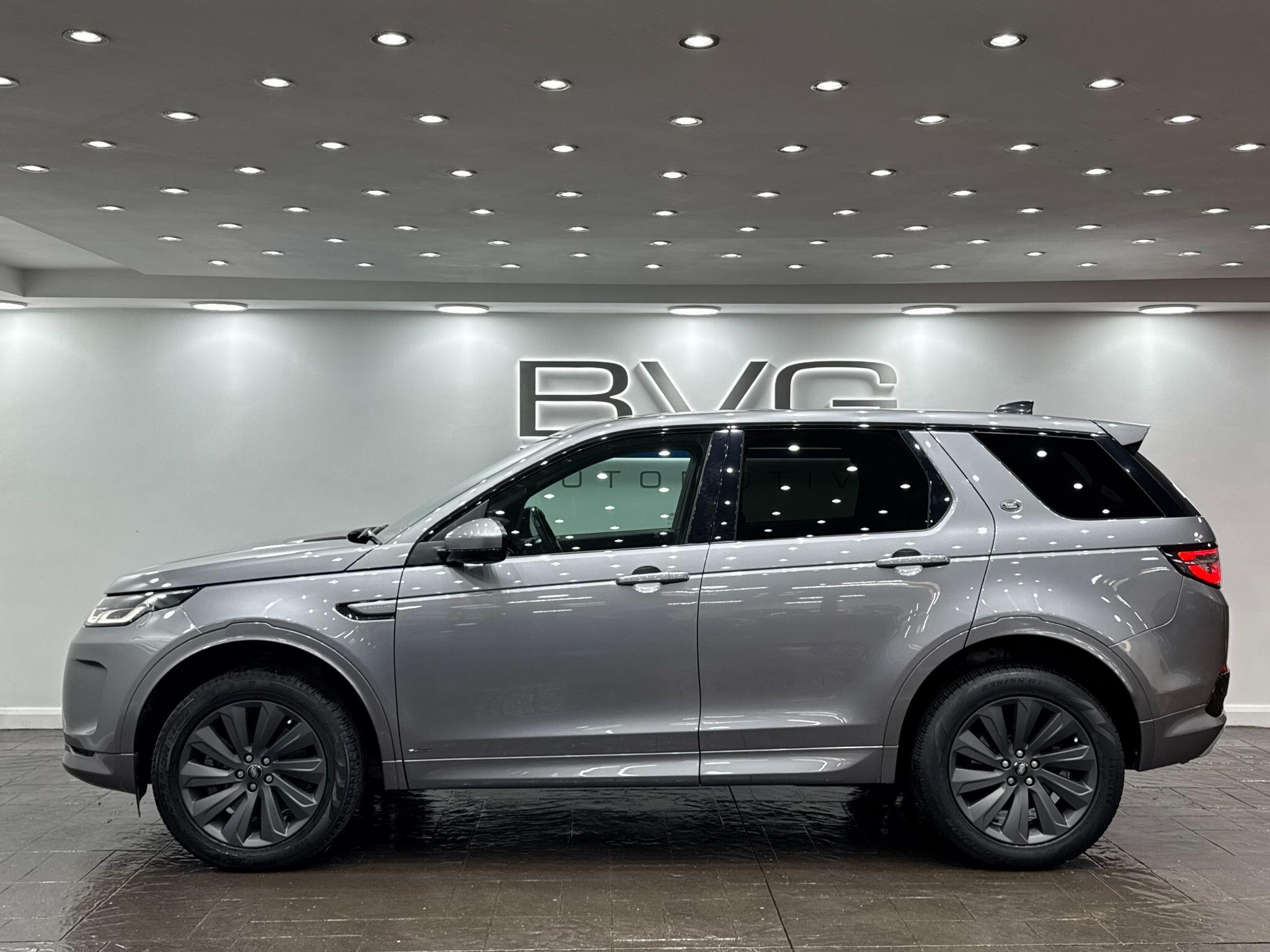 Land Rover Discovery Sport view 14
