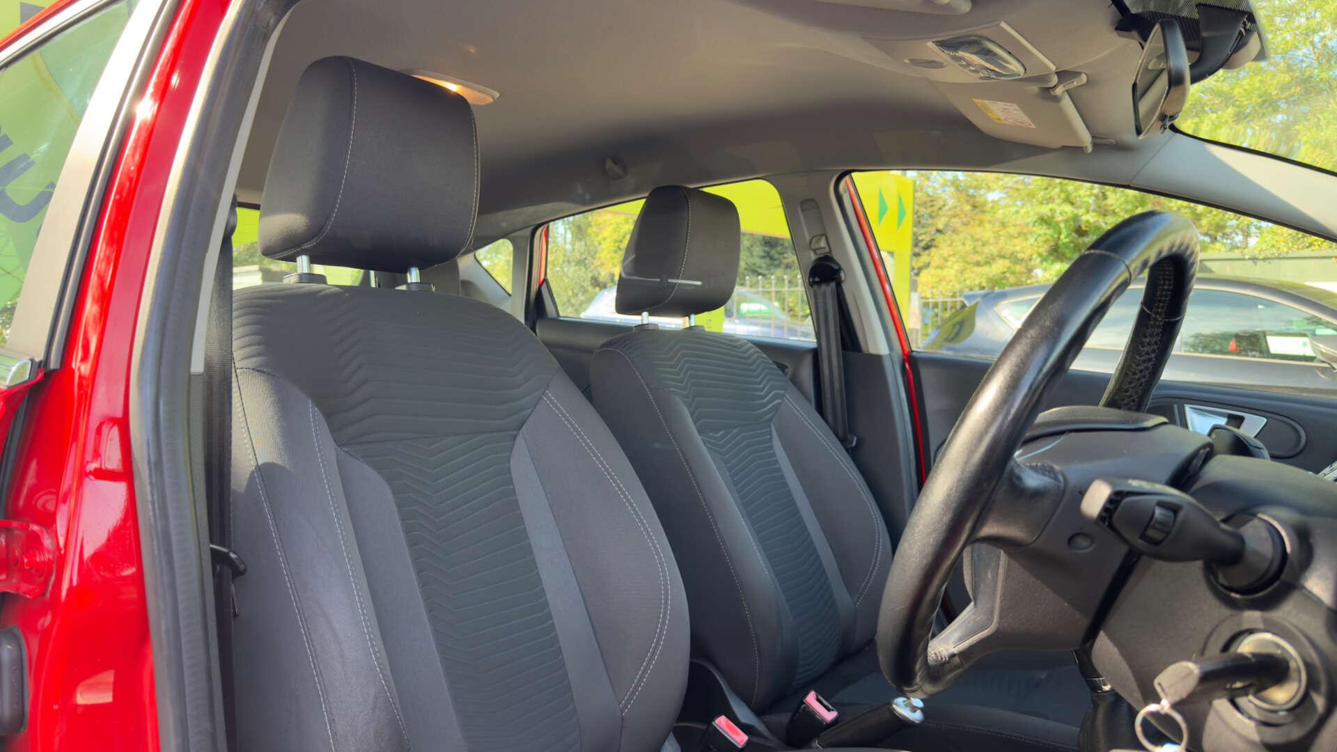 Ford Fiesta view 8