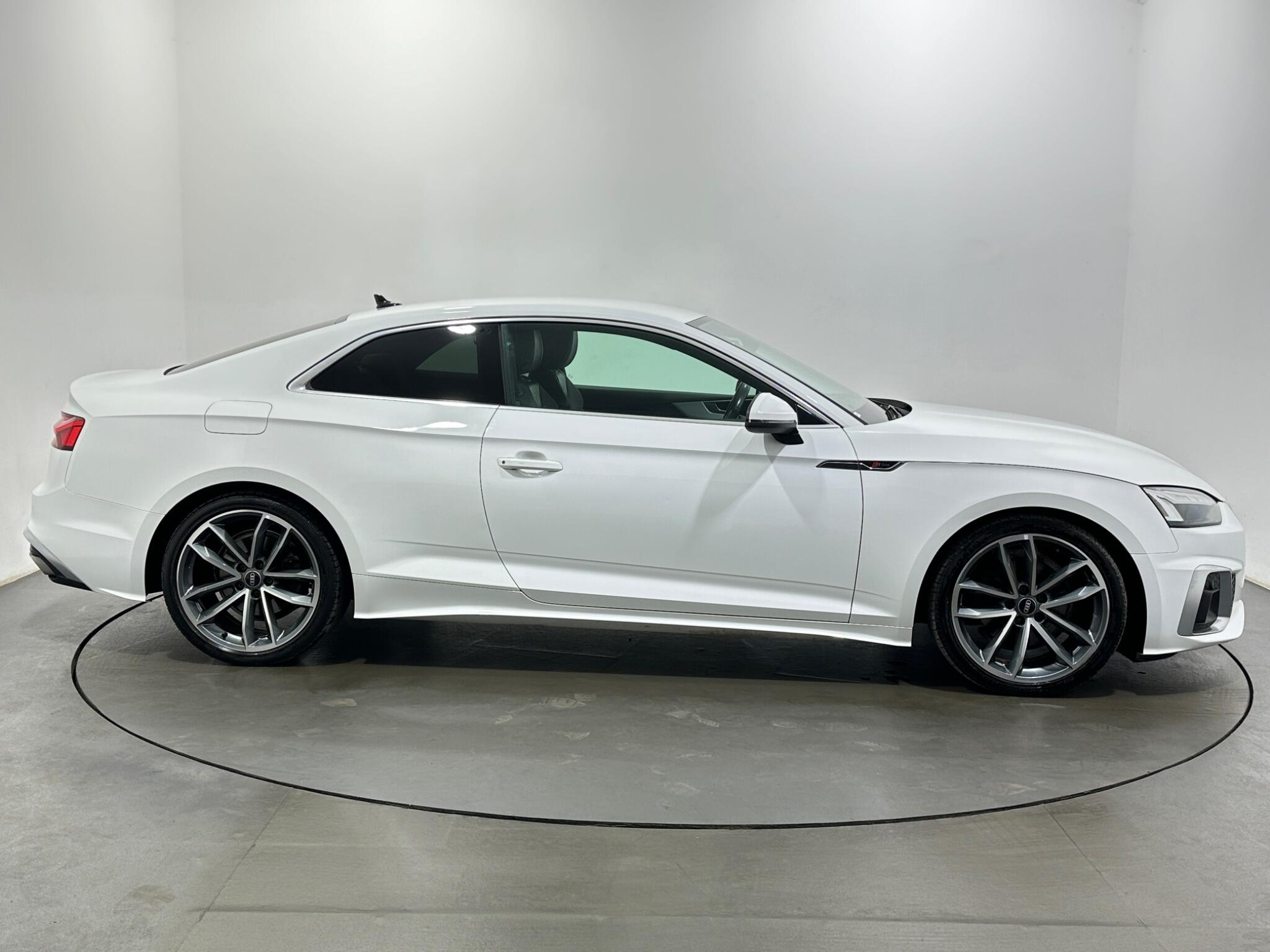 Audi A5 view 9