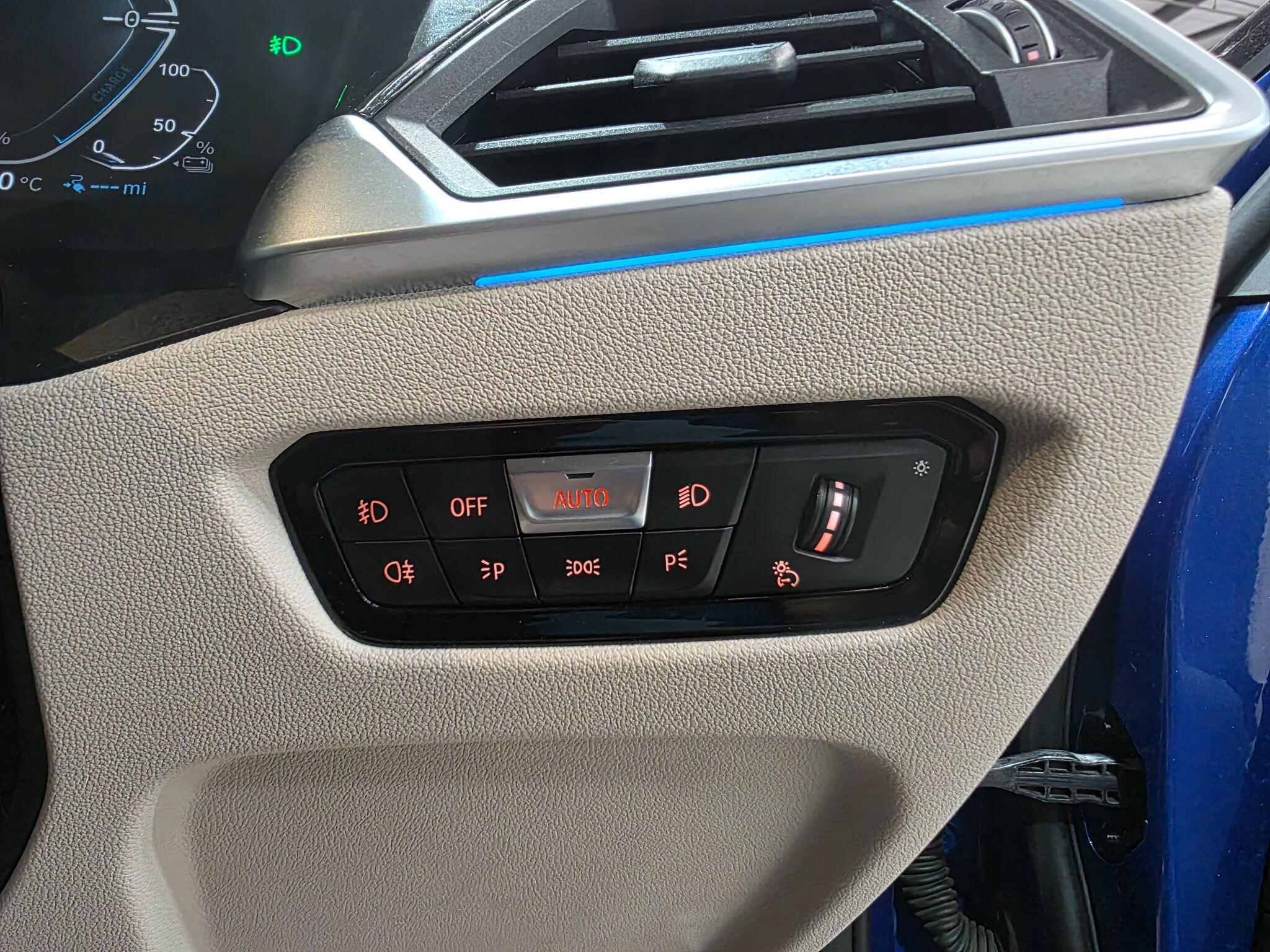 BMW 3 Series view 19