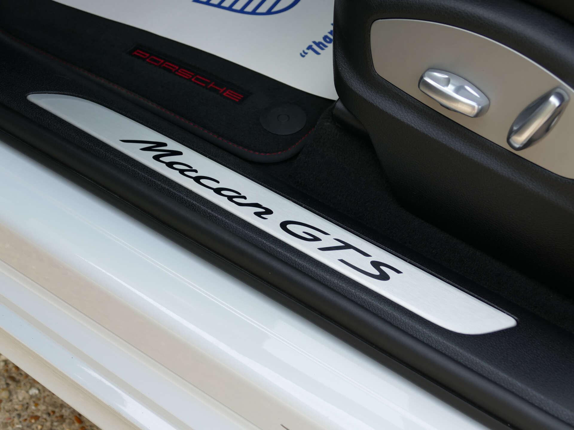 Porsche Macan view 49