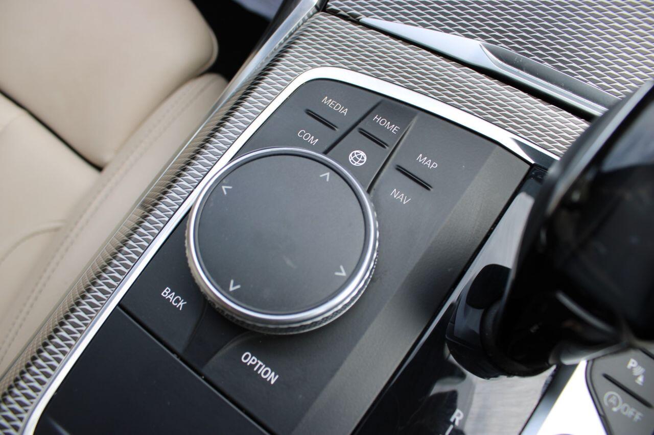 BMW 3 Series view 39