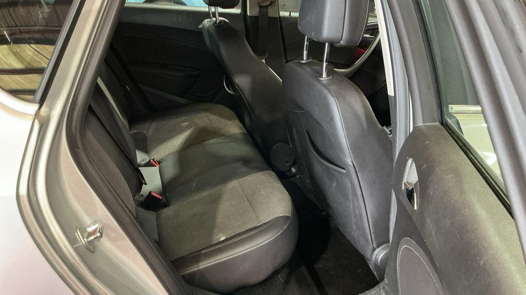 Vauxhall Astra view 8