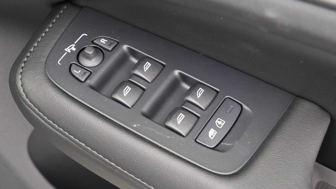 Volvo V60 view 25