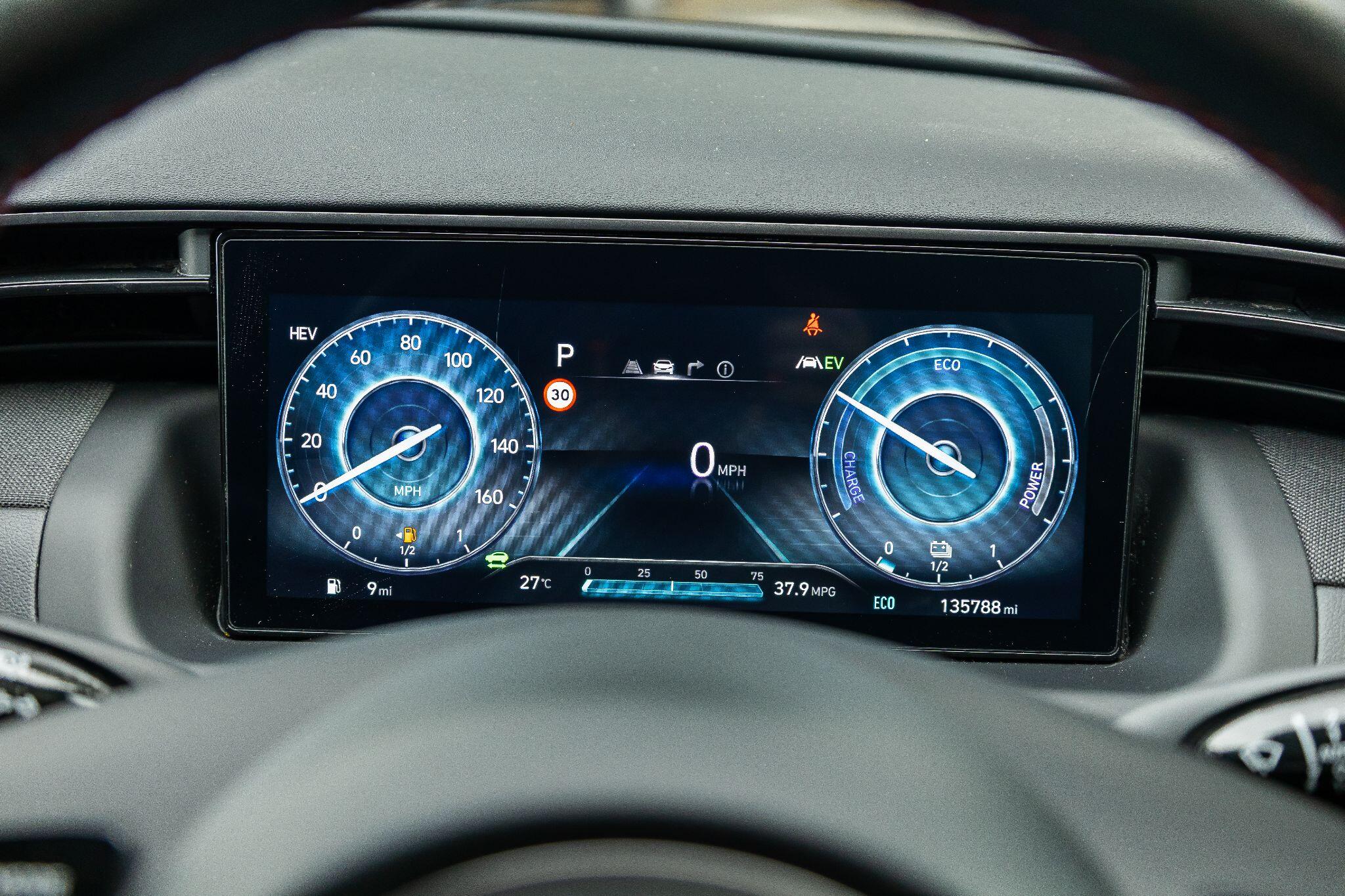 Hyundai Tucson view 24