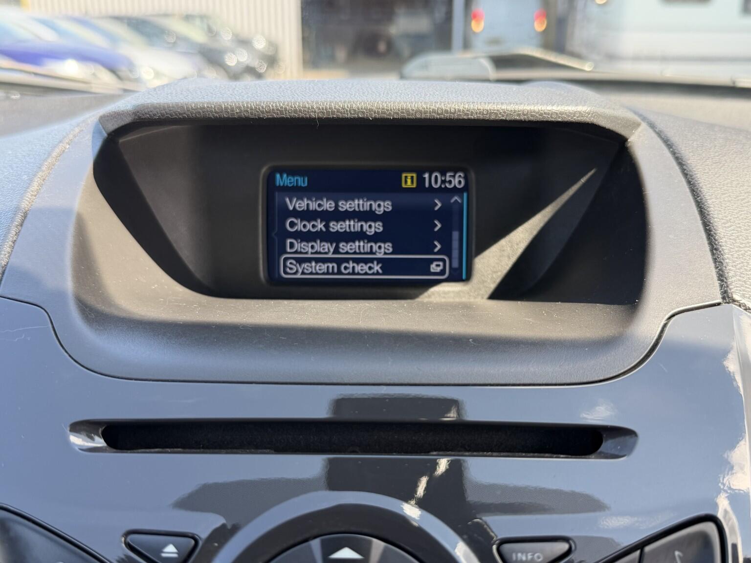 Ford Ecosport view 42
