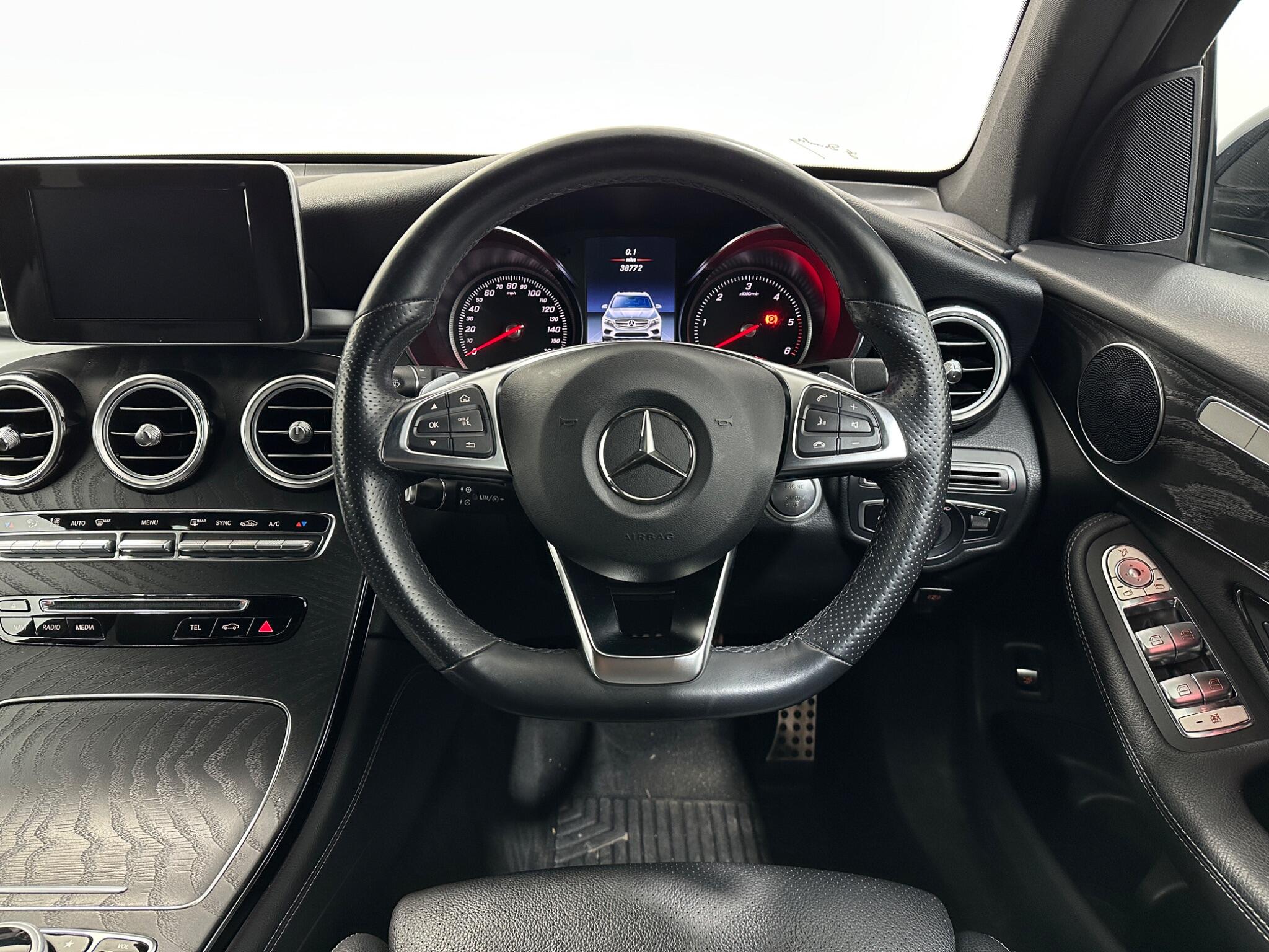 Mercedes-Benz GLC view 13