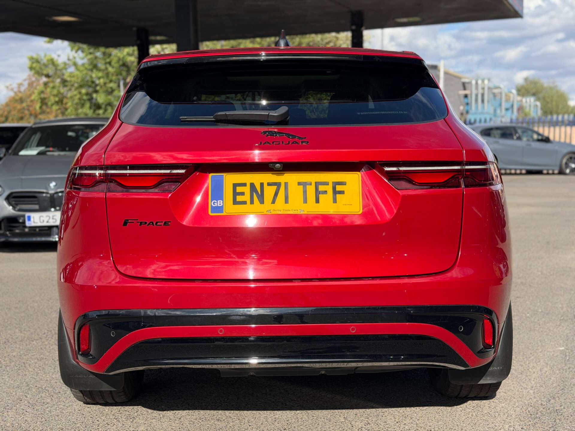 Jaguar F-Pace view 8