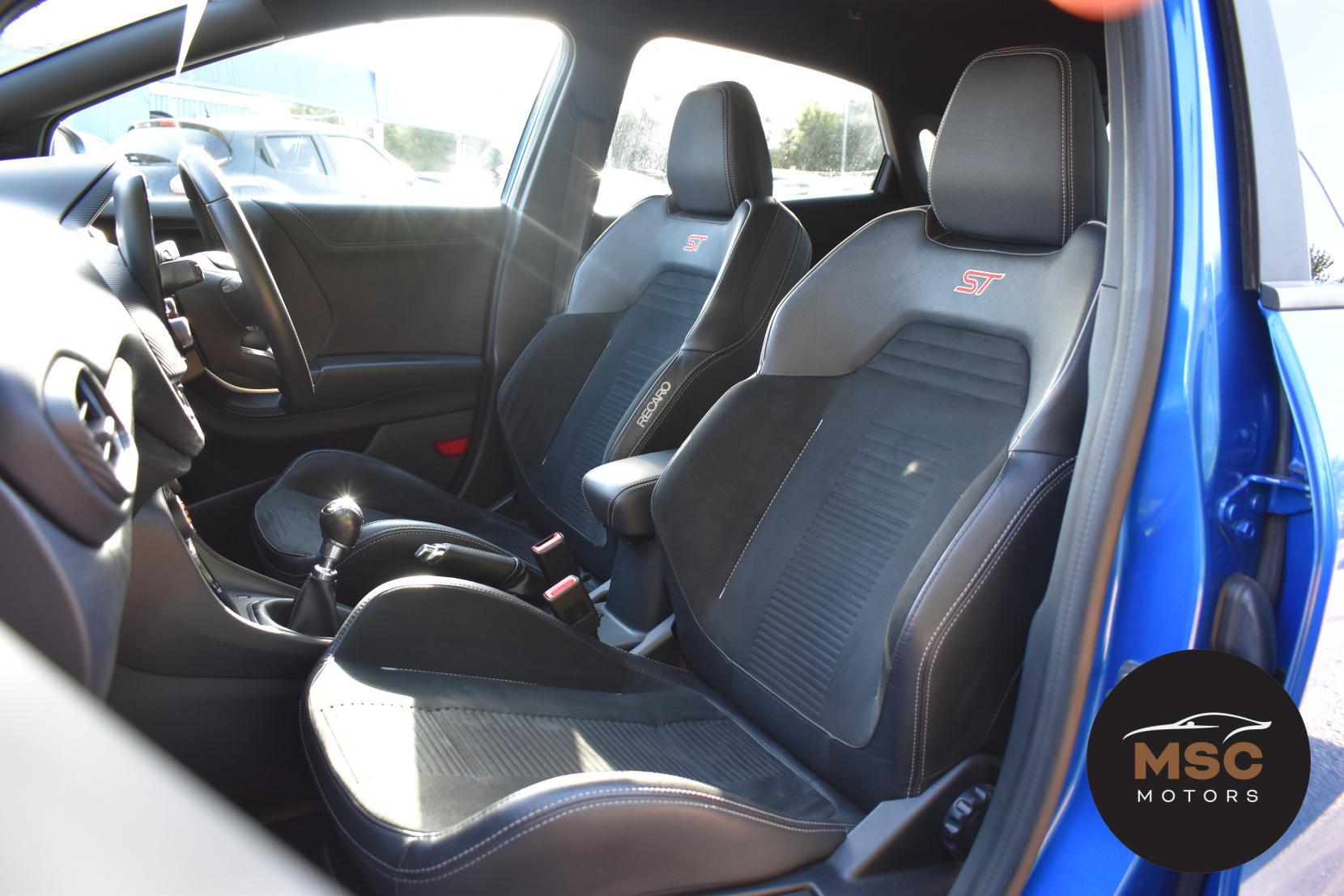 Ford Puma view 42