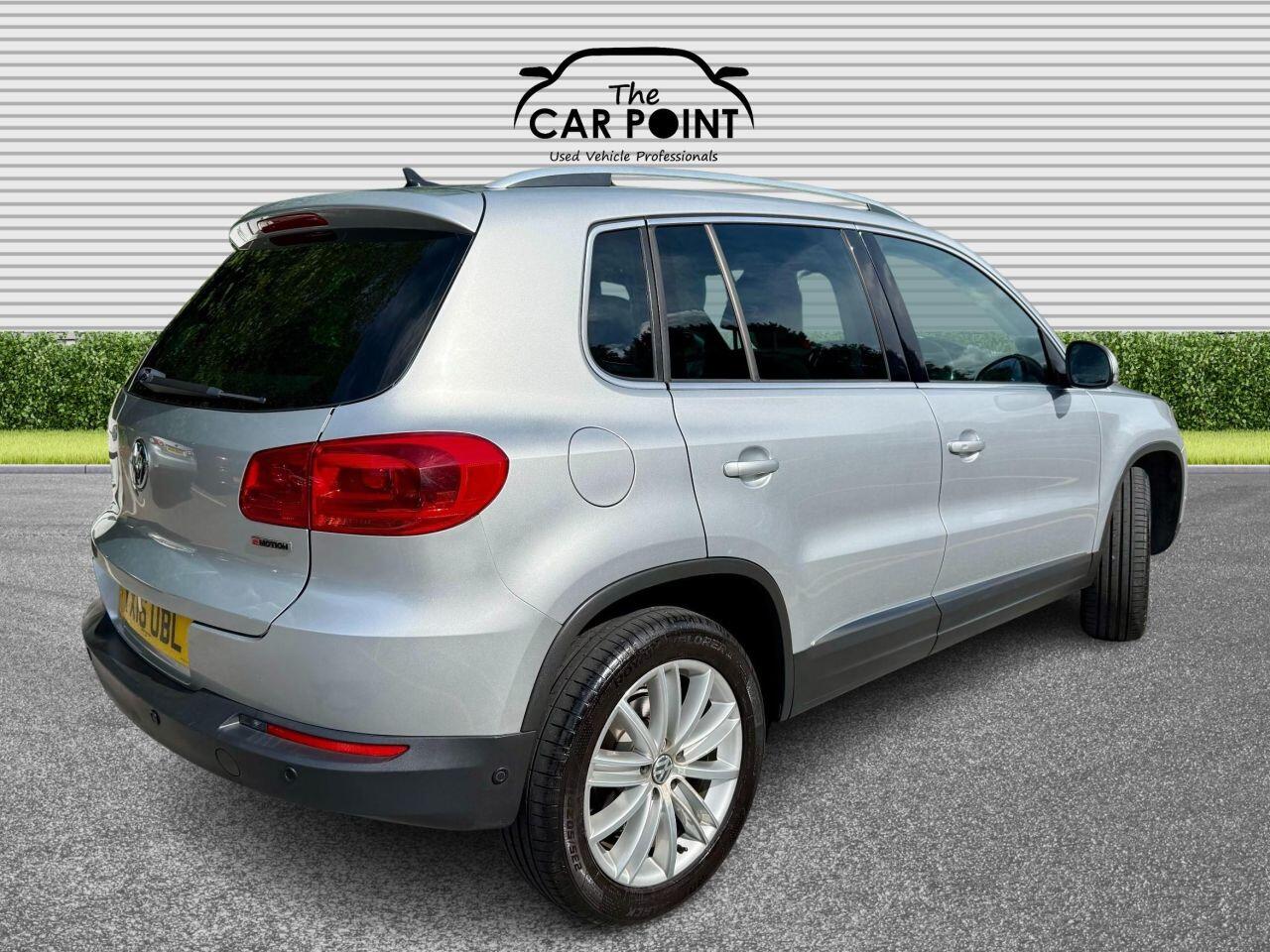 Volkswagen Tiguan view 13