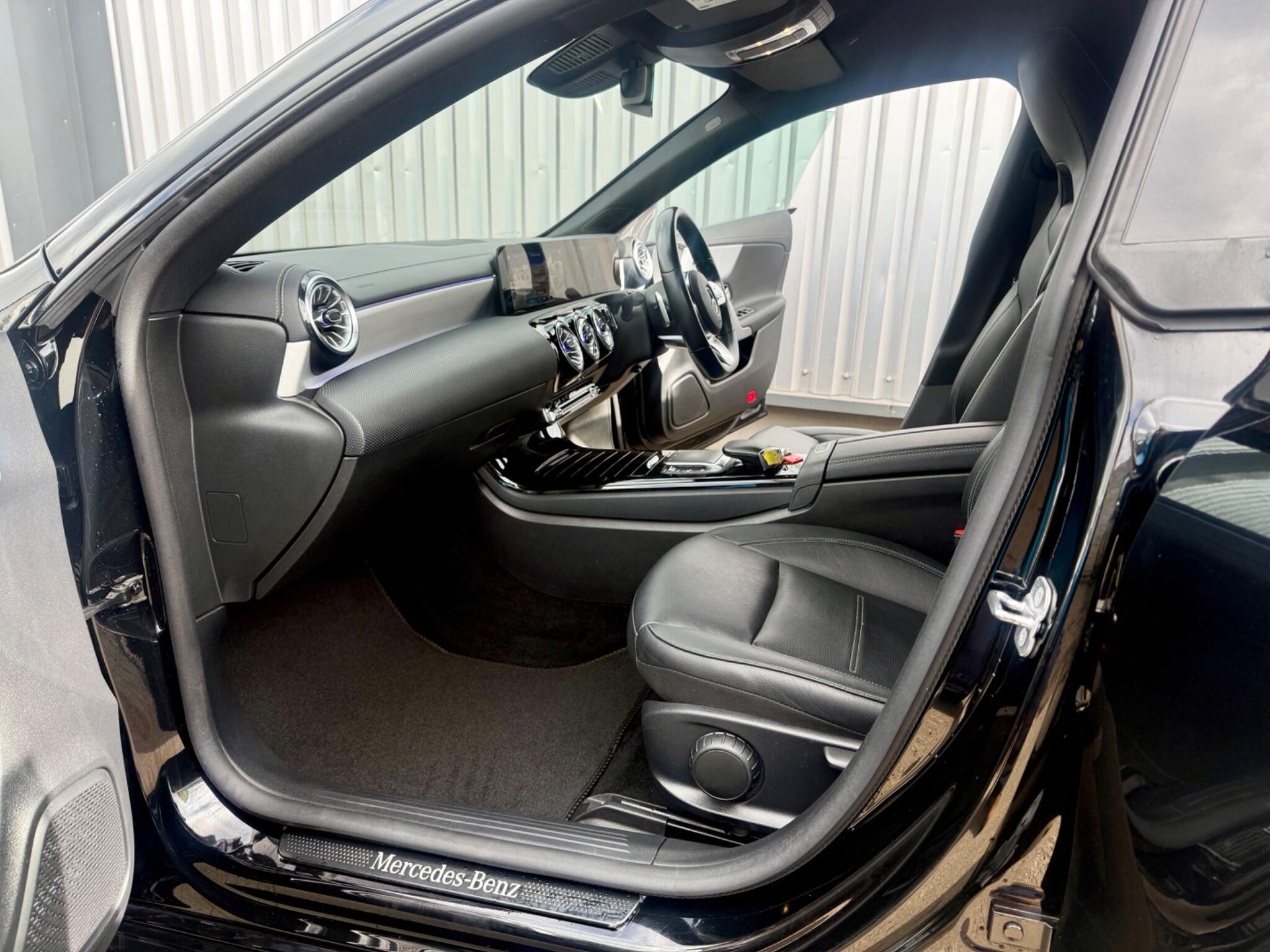 Mercedes-Benz Cla view 23