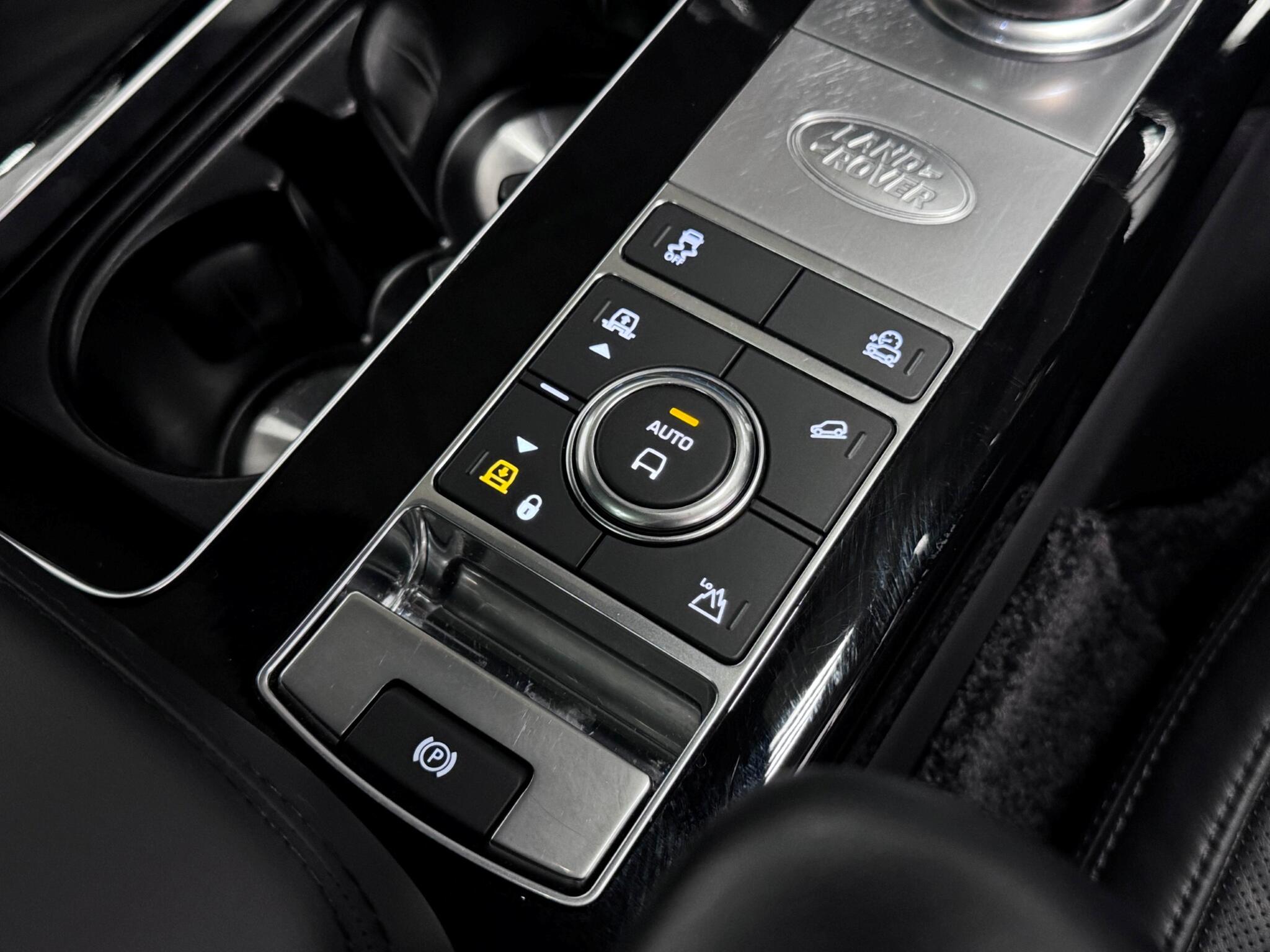 Land Rover Range Rover view 41