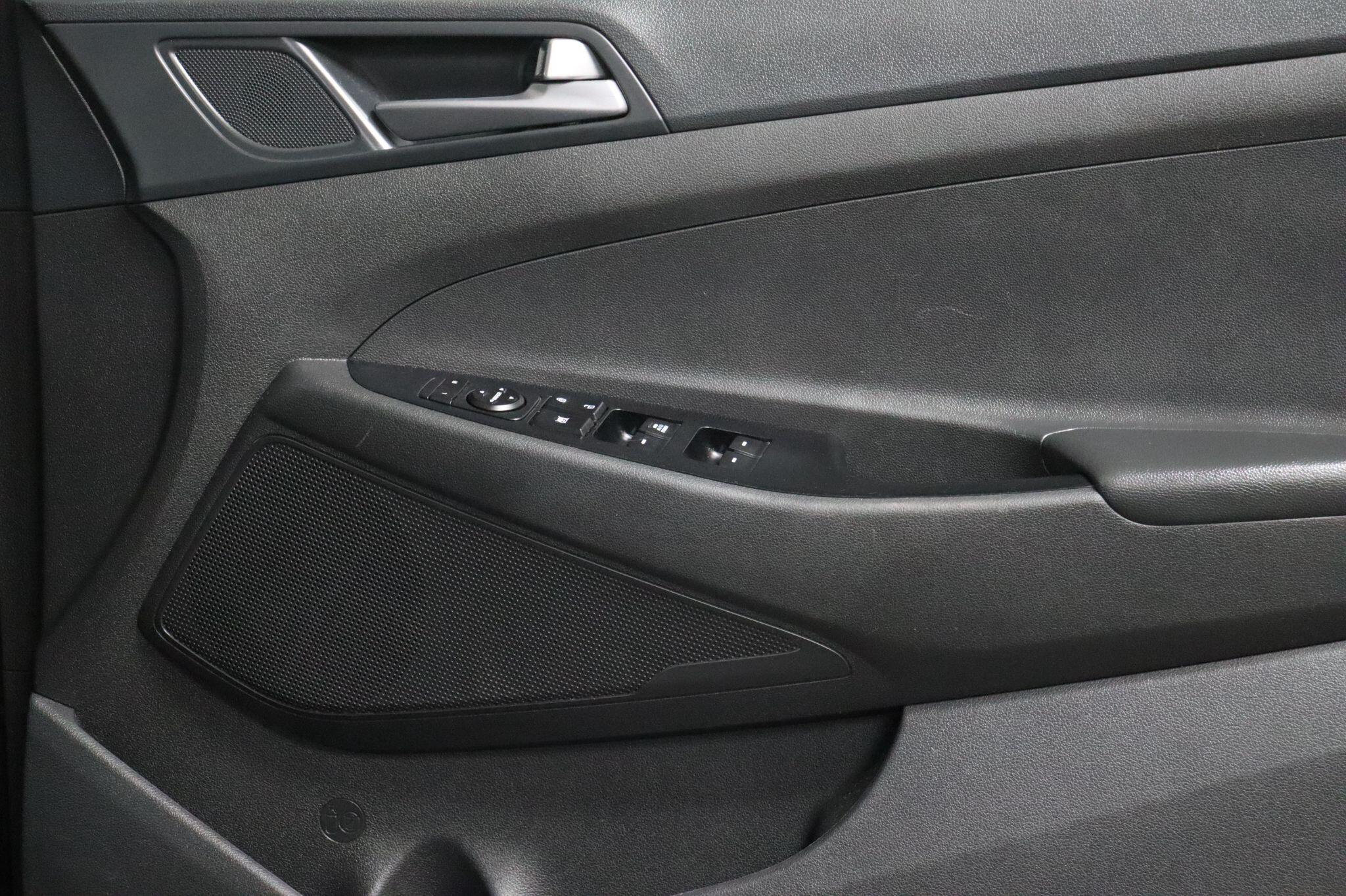 Hyundai Tucson view 36