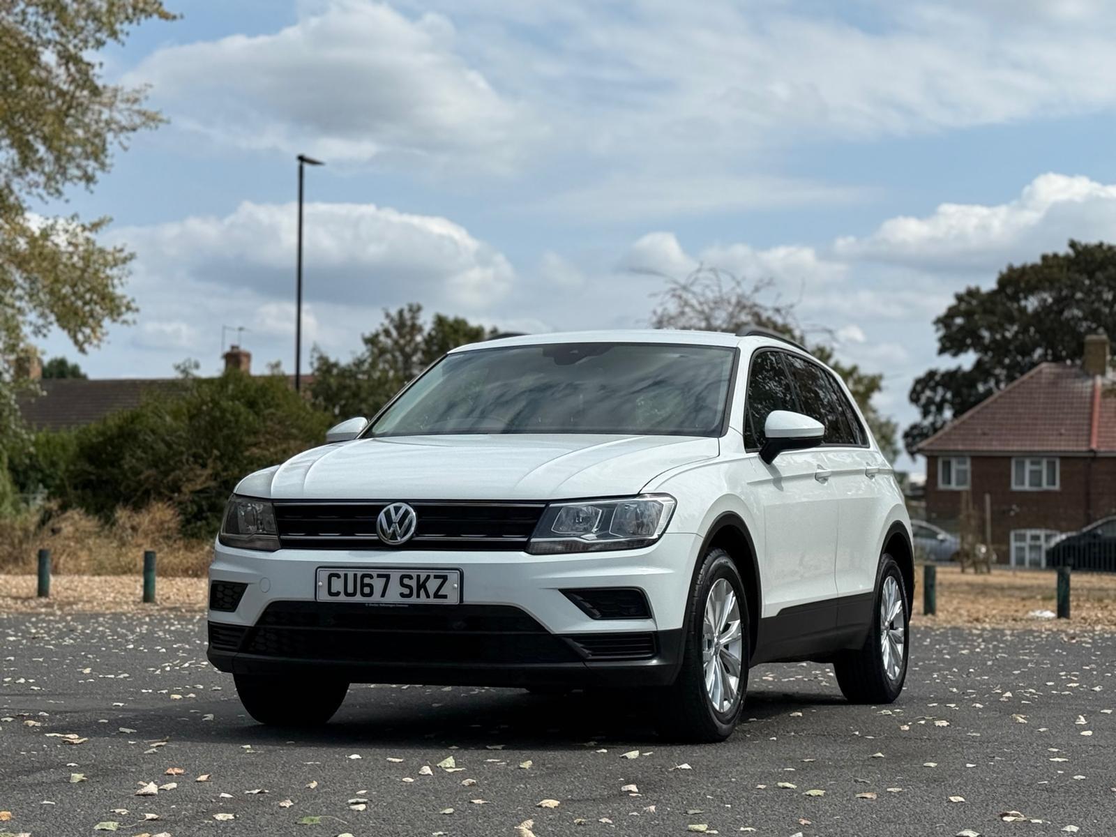 Volkswagen Tiguan view 6