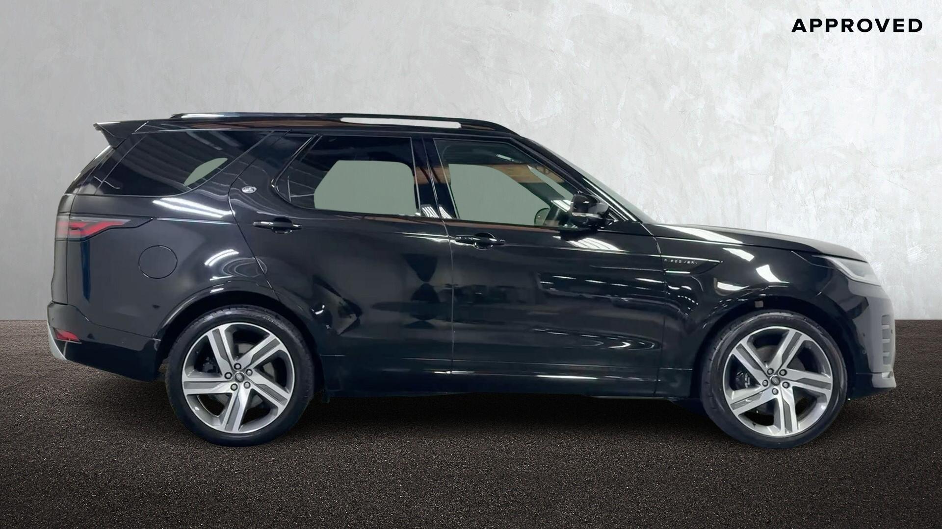 Land Rover Discovery view 5