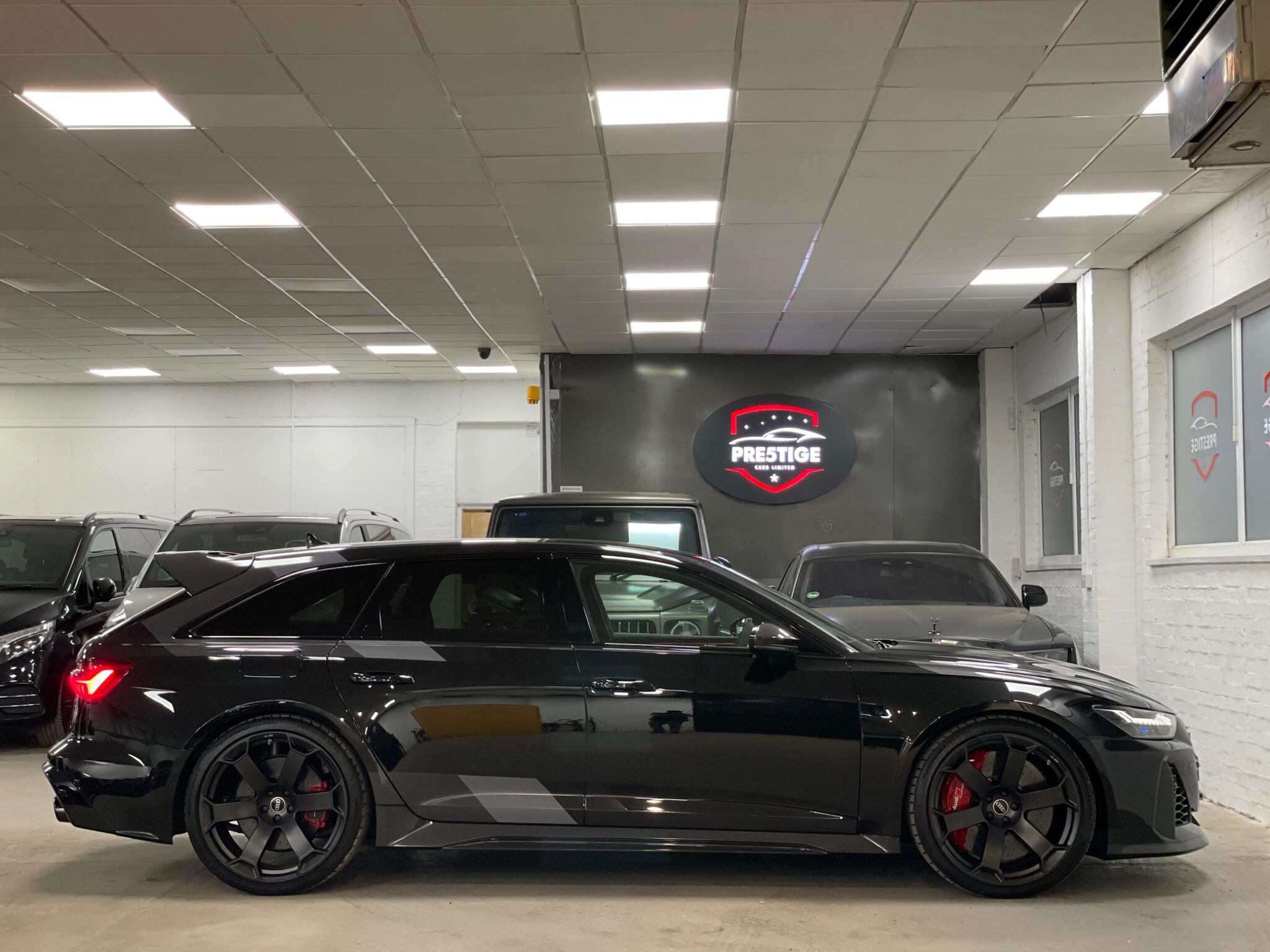 Audi RS6 view 8