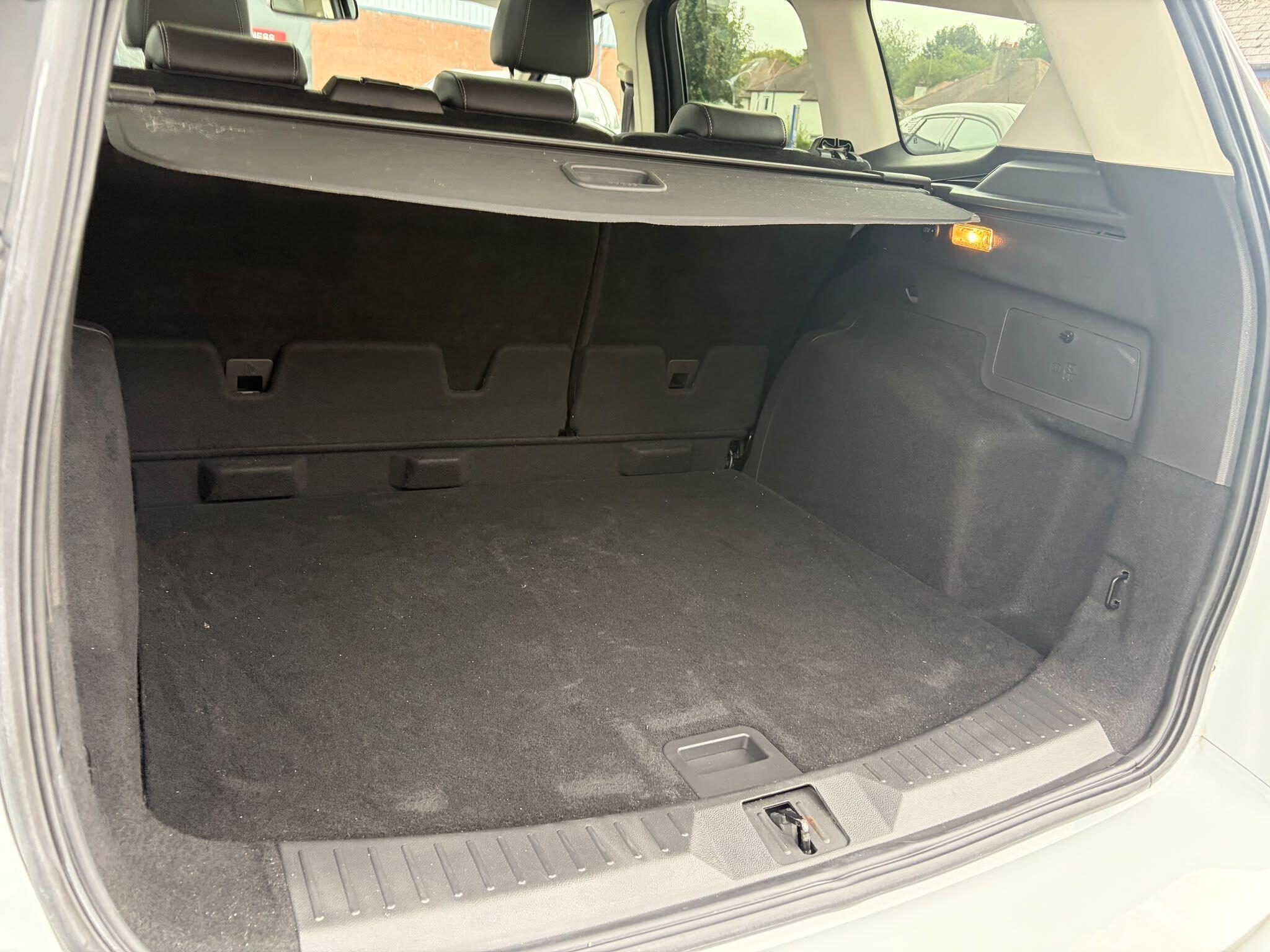 Ford Kuga view 8