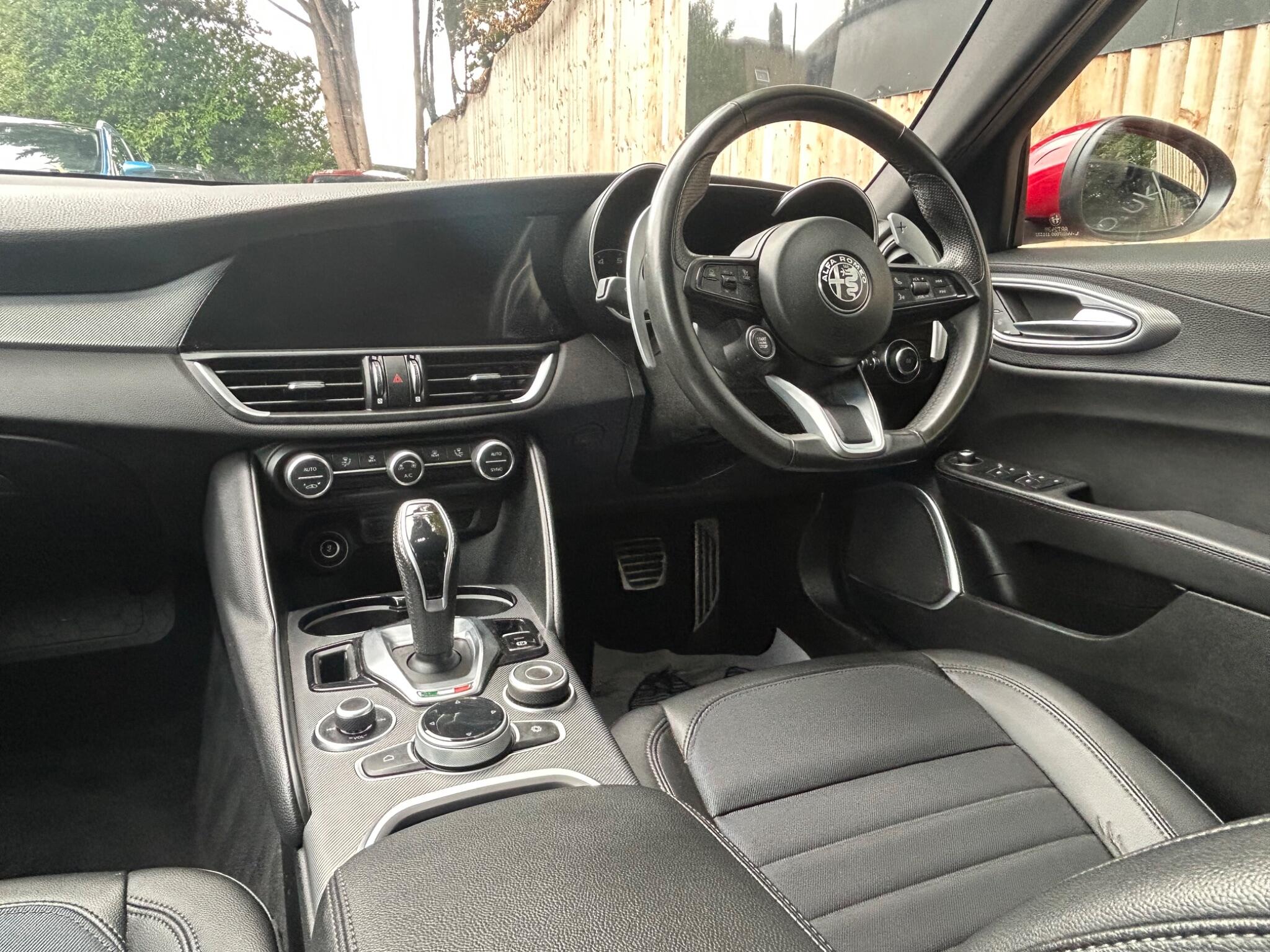 Alfa Romeo Giulia view 25