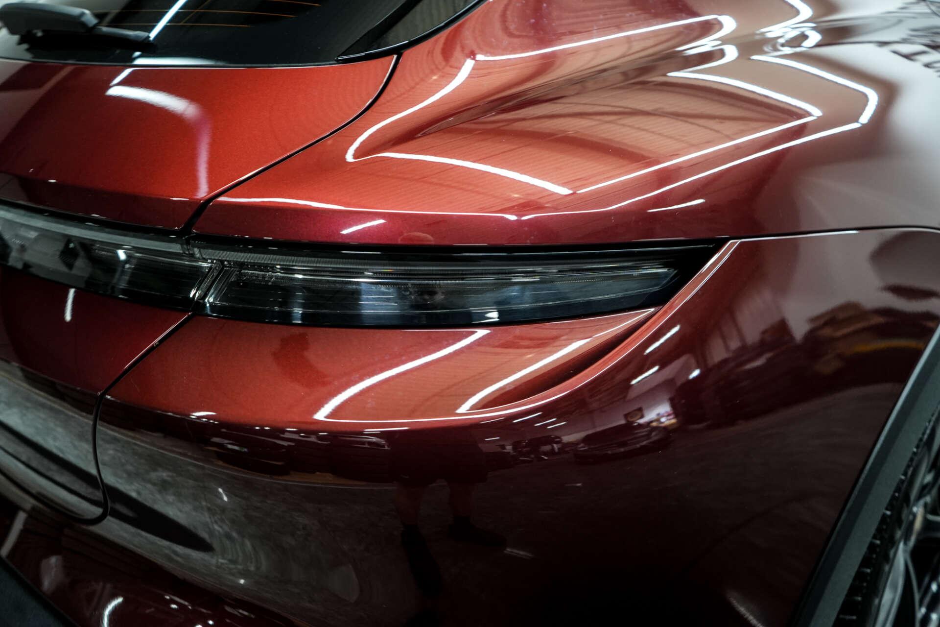 Porsche Taycan view 10