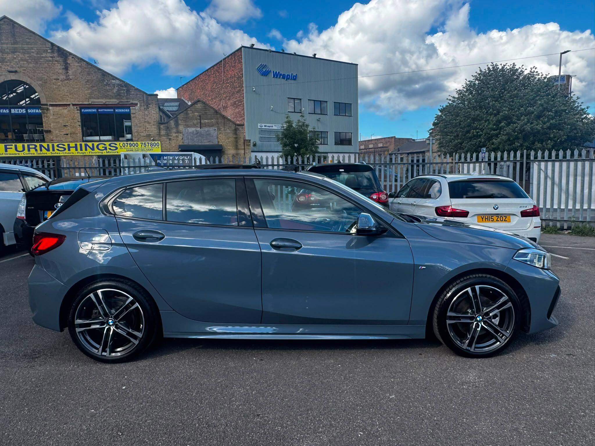 BMW 1 Series view 5