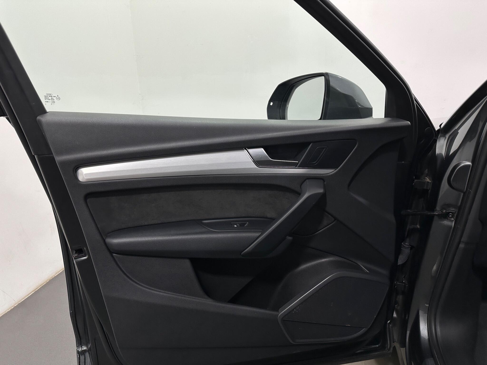 Audi Q5 view 37