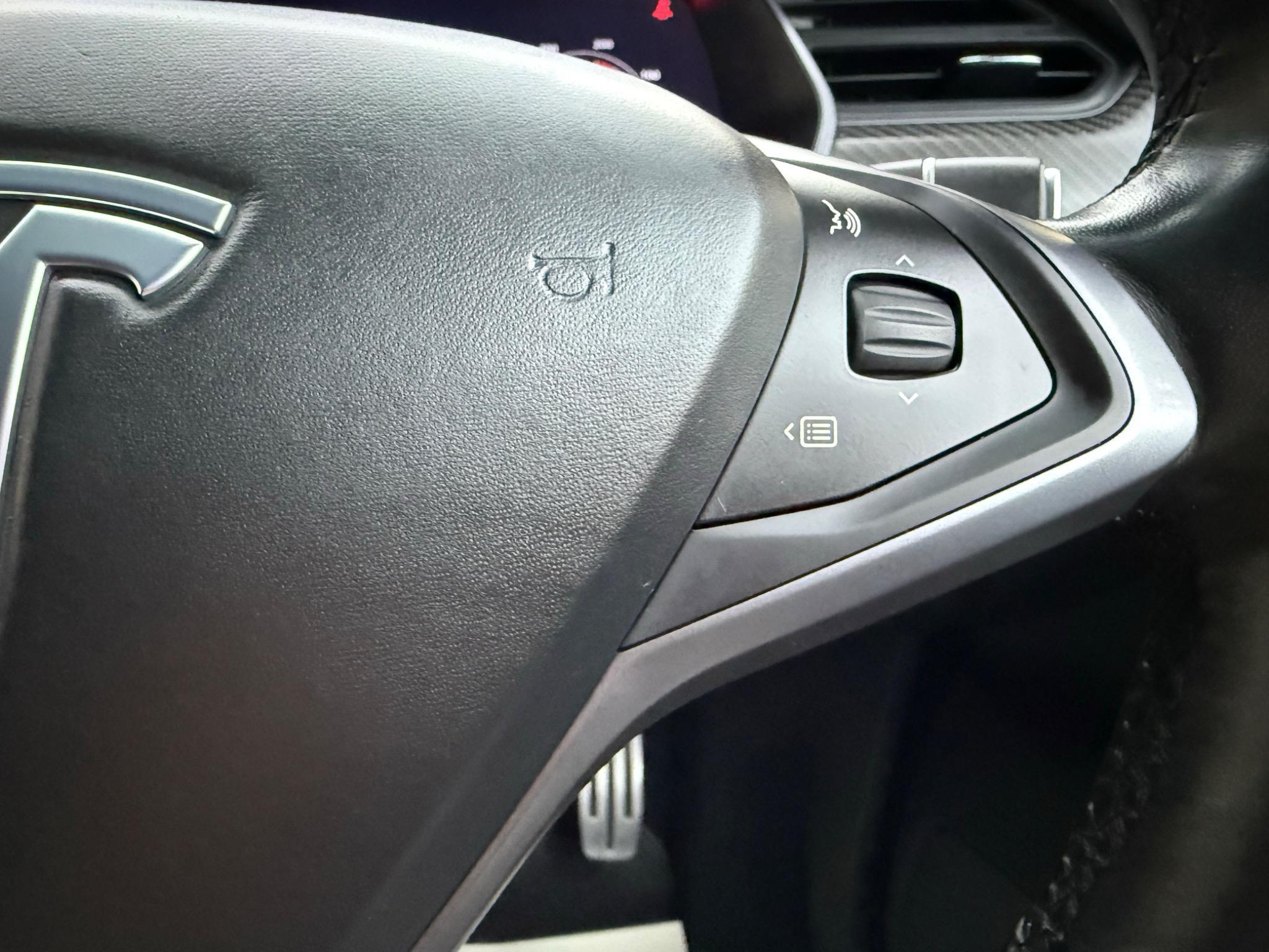 Tesla Model X view 22