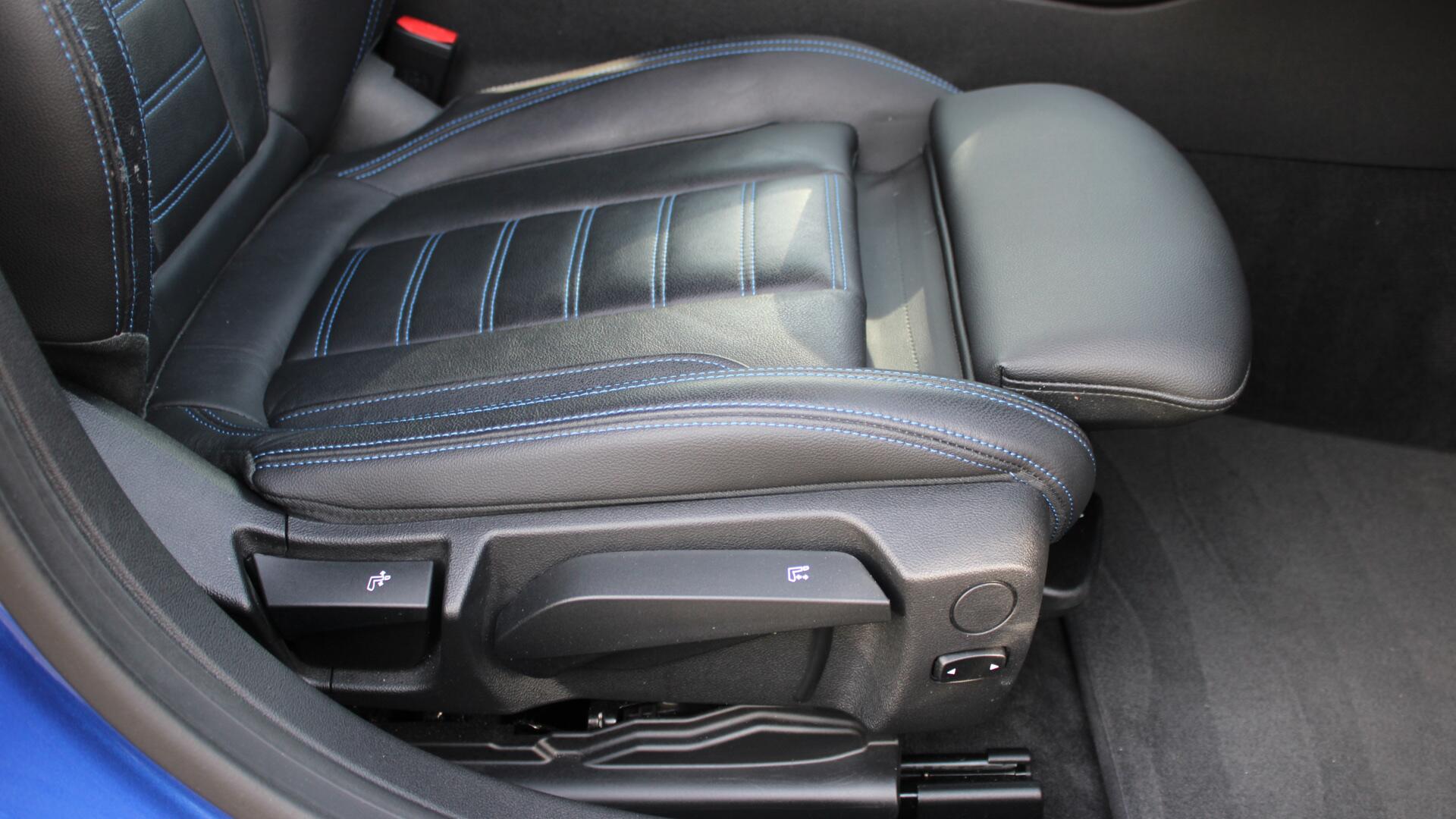 BMW 4 Series view 30