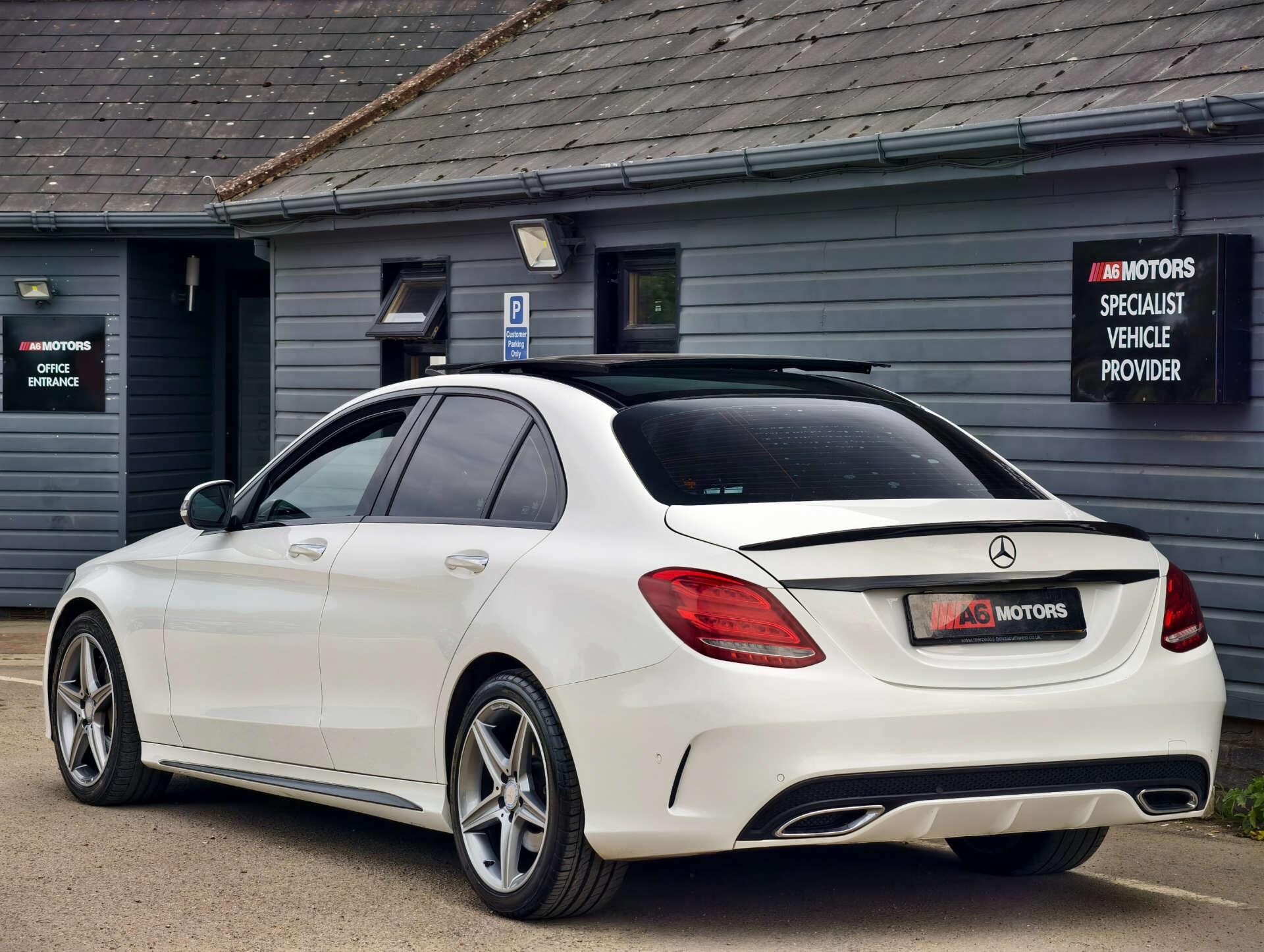 Mercedes-Benz C Class view 11