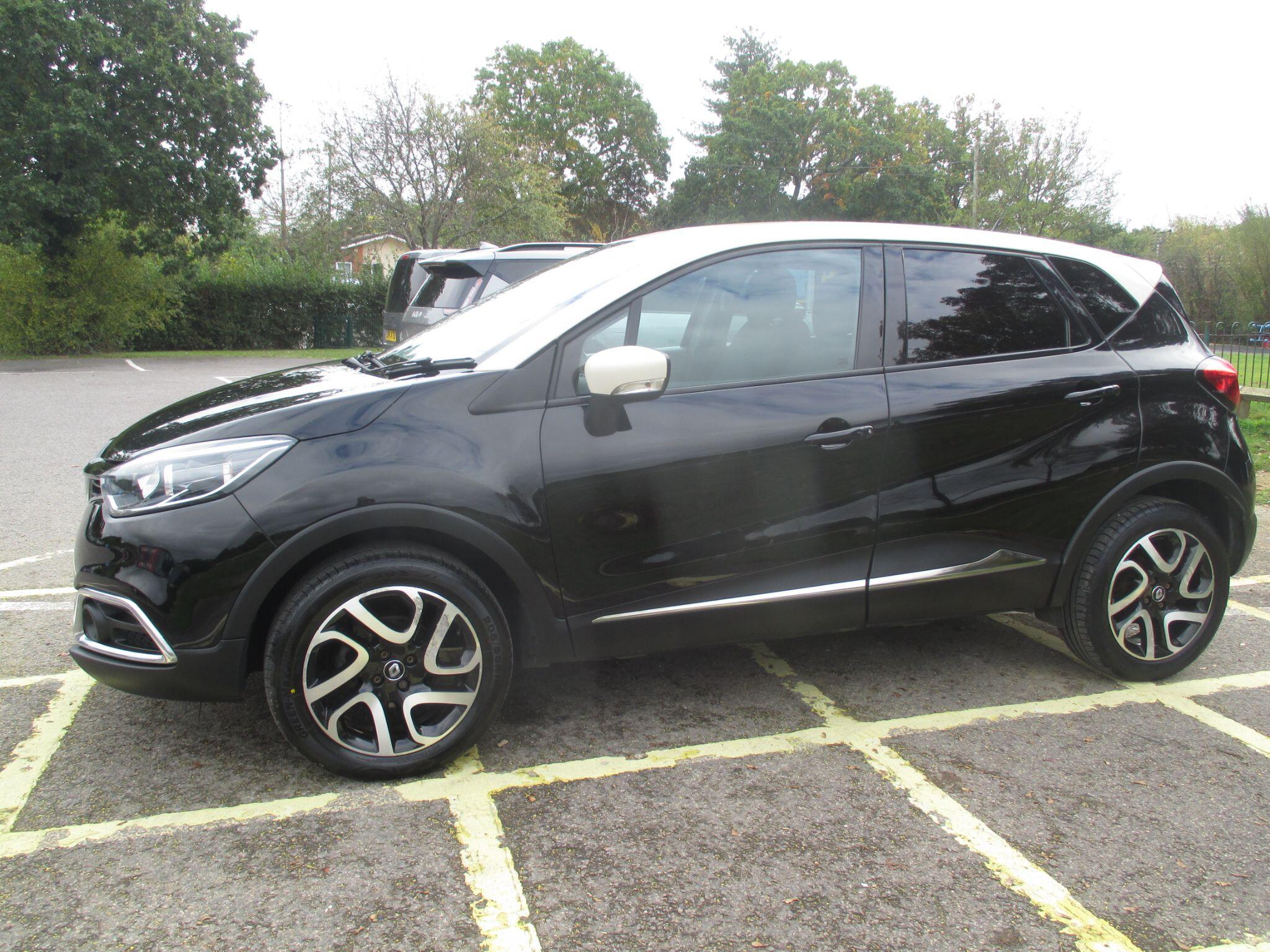 Renault Captur view 15