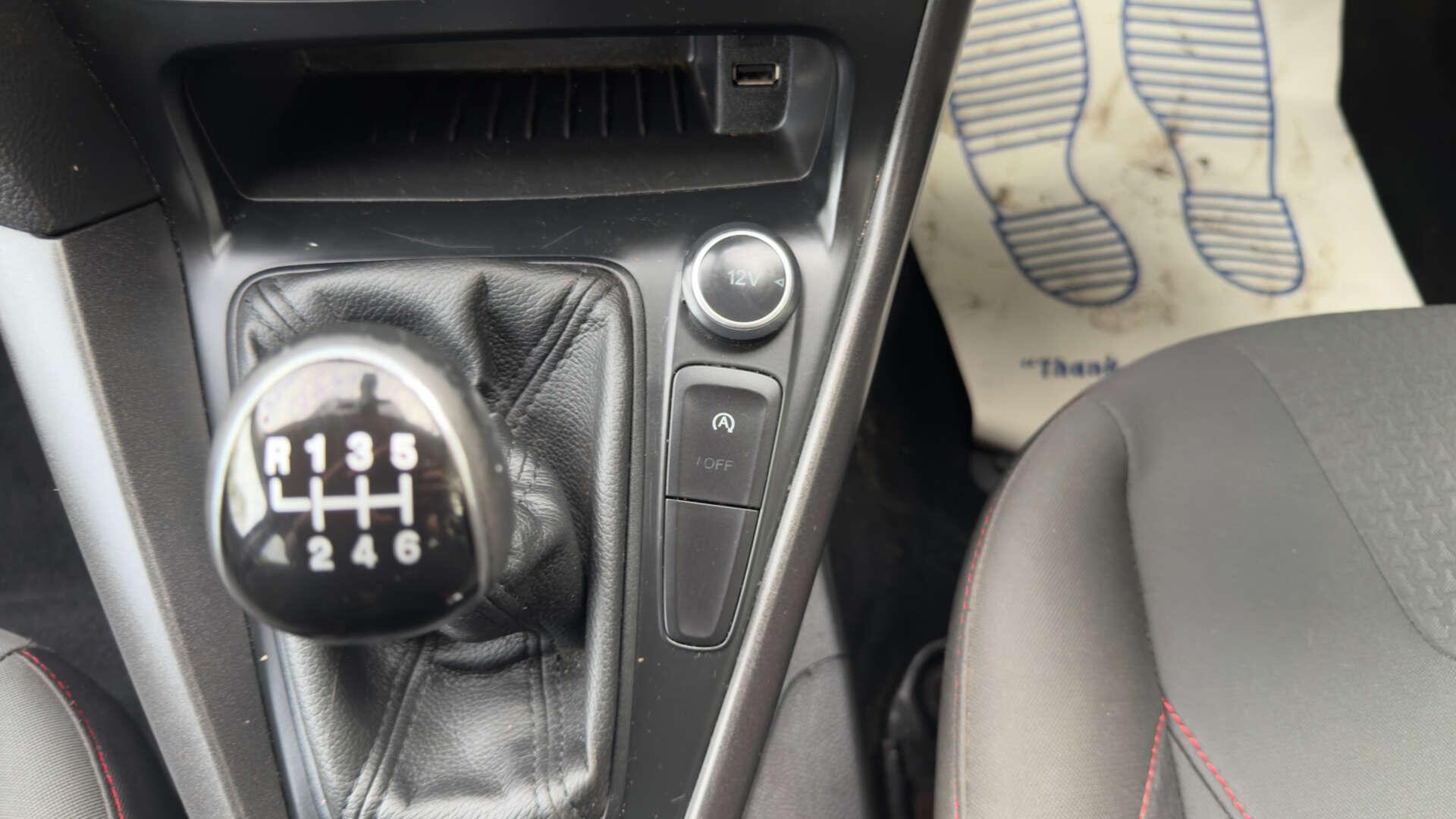 Ford Focus view 30