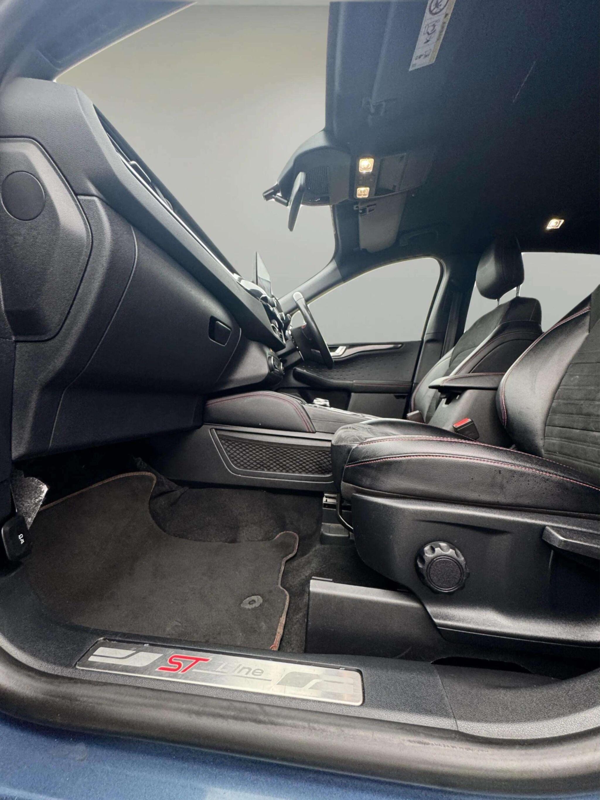 Ford Kuga view 56