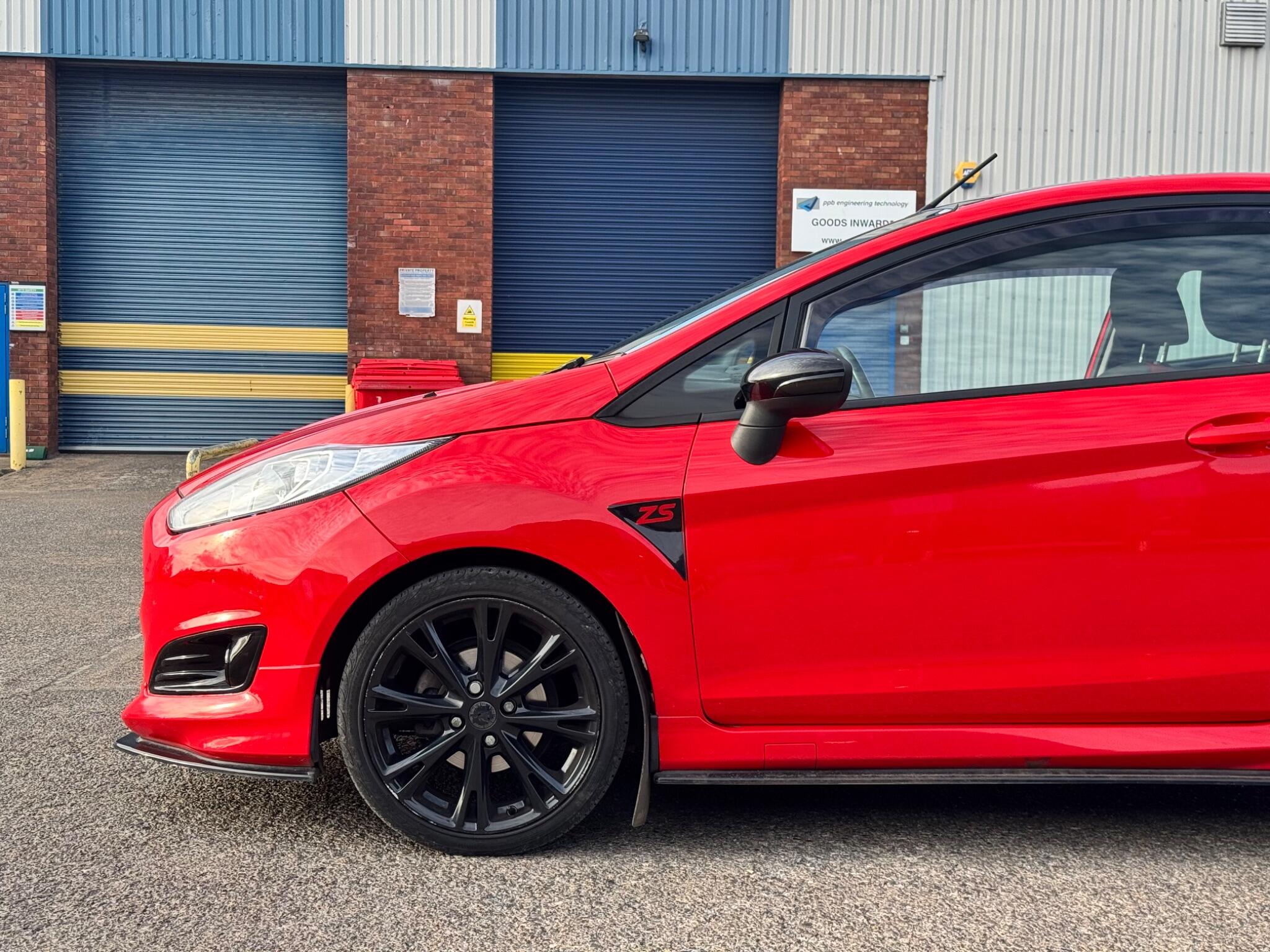 Ford Fiesta view 9