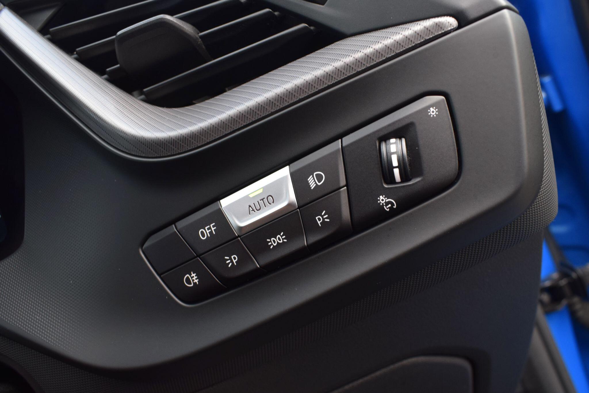 BMW 1 Series view 12