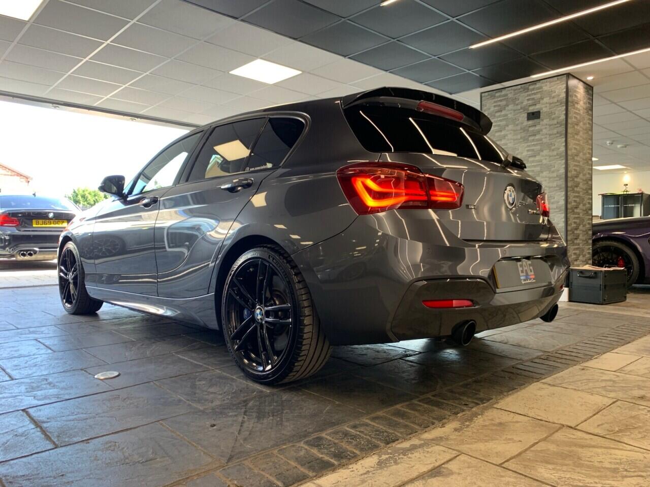 BMW 1 Series view 18