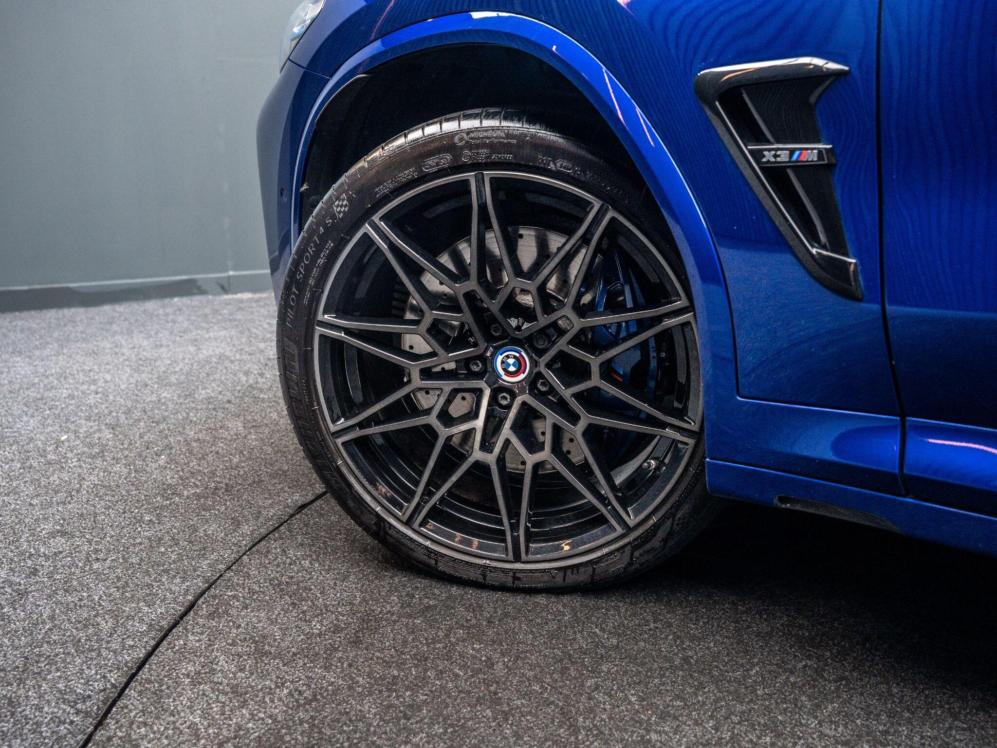 BMW X3 M view 13