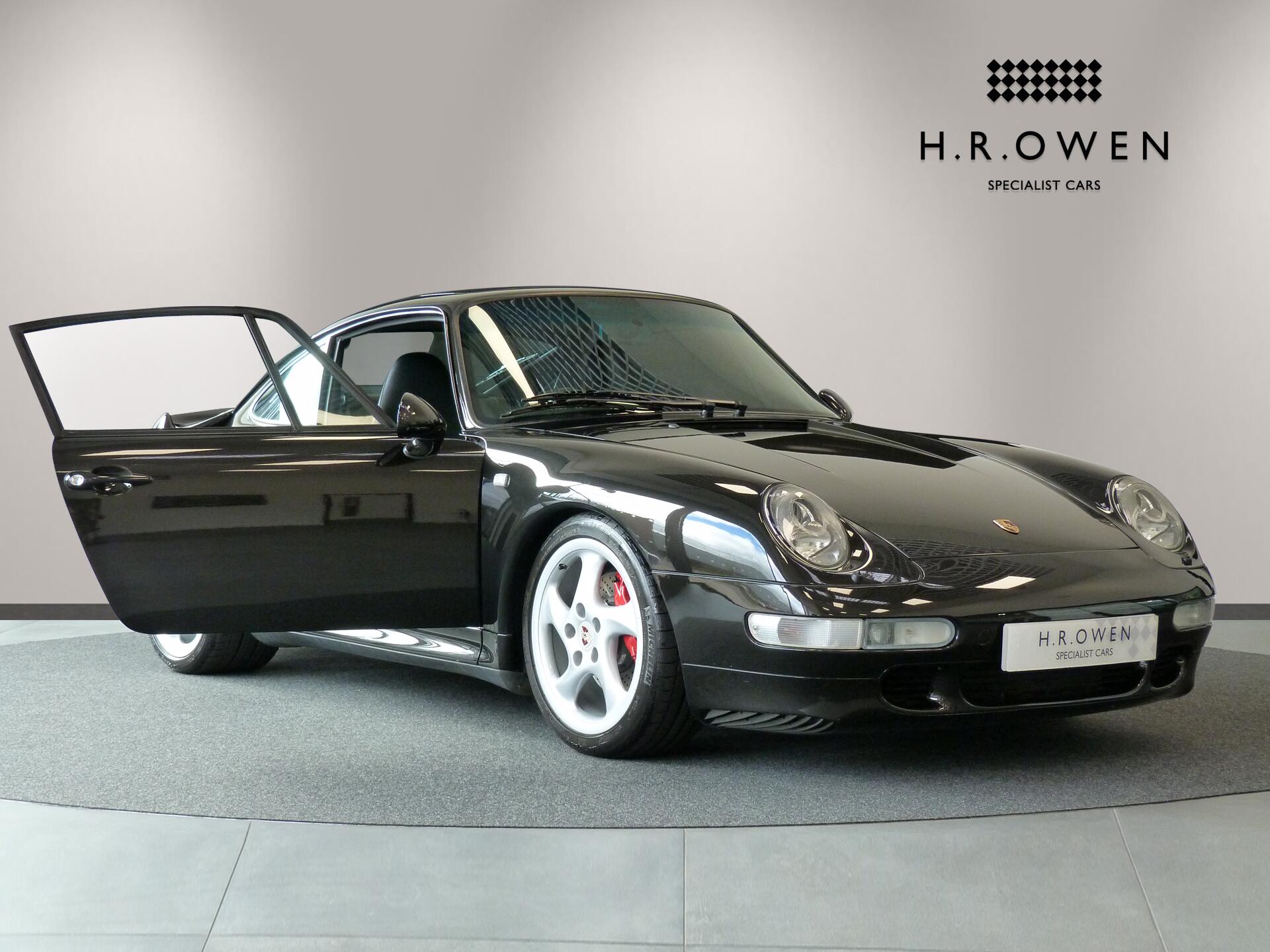 Porsche 911 view 12