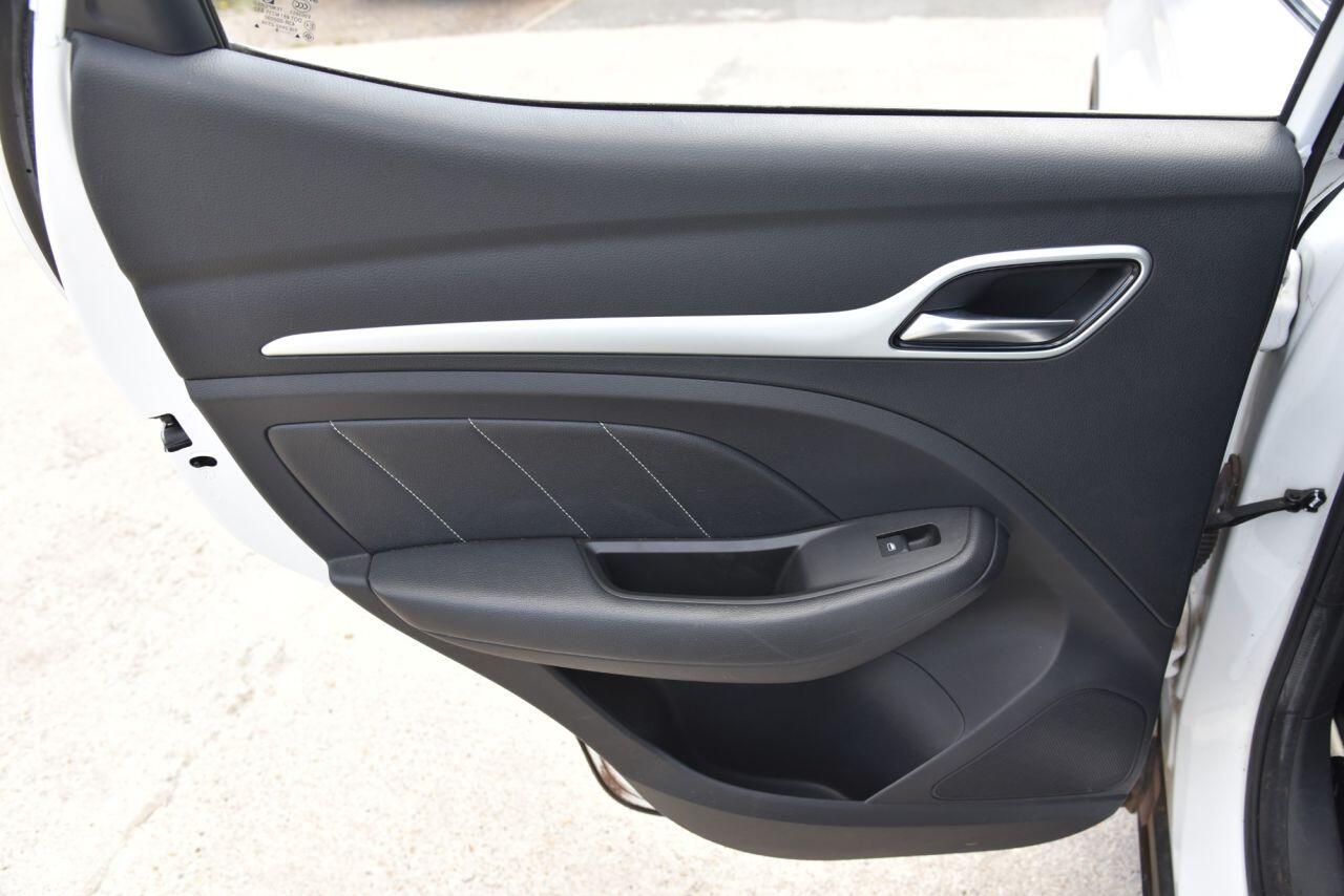 MG MG ZS view 57