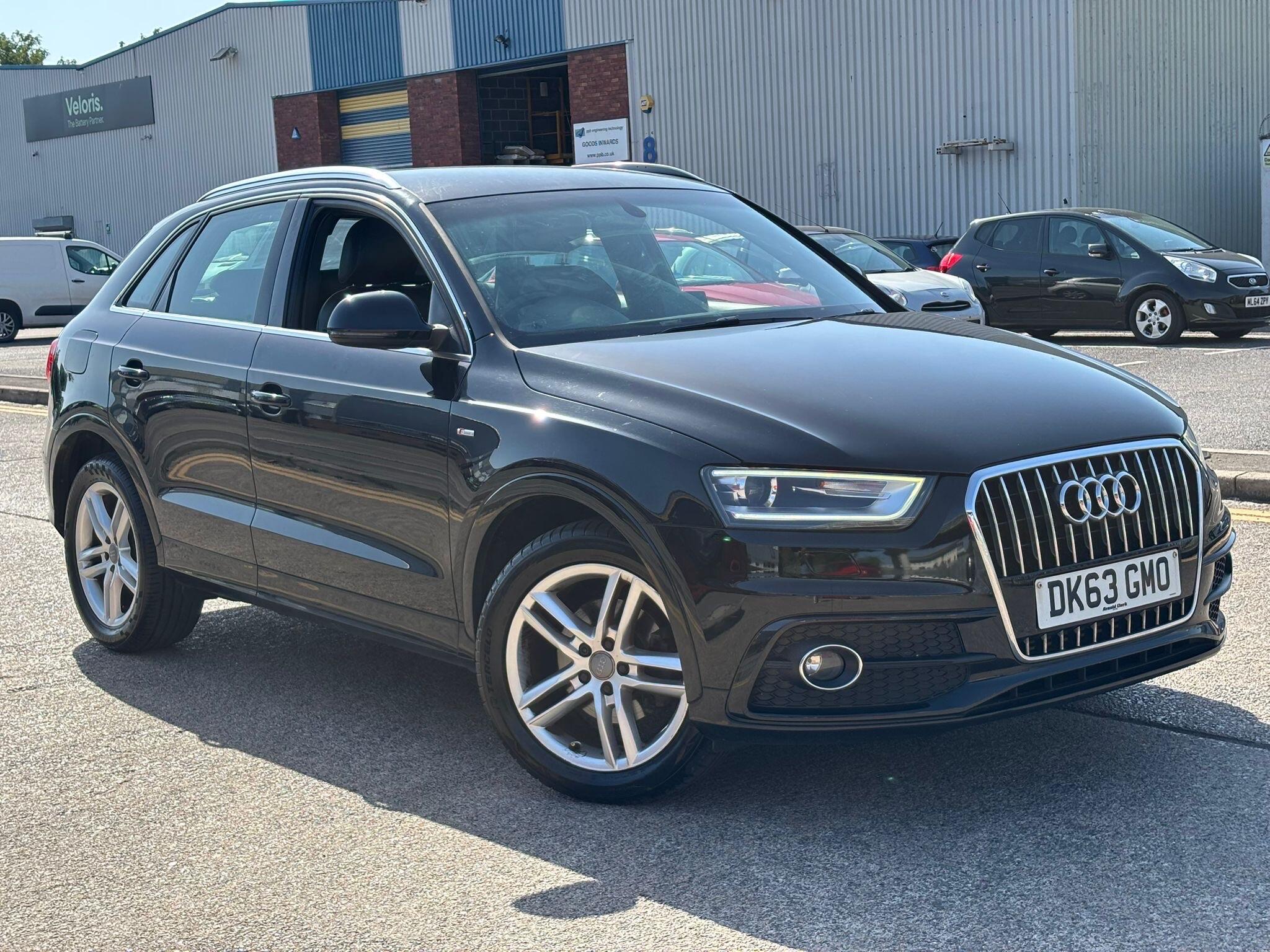 Audi Q3 view 5