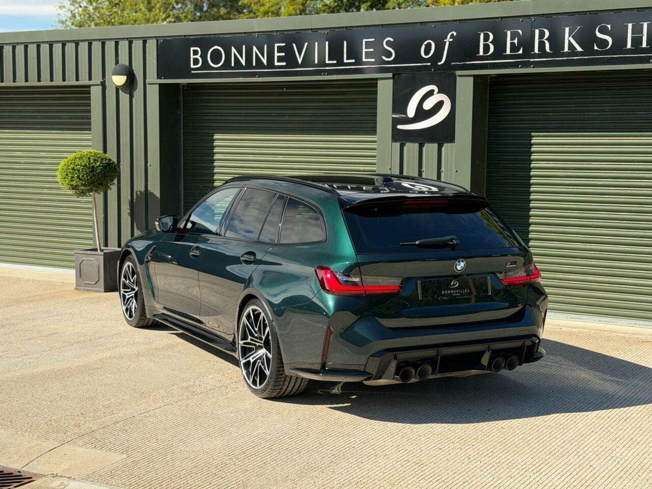 BMW M3 view 3